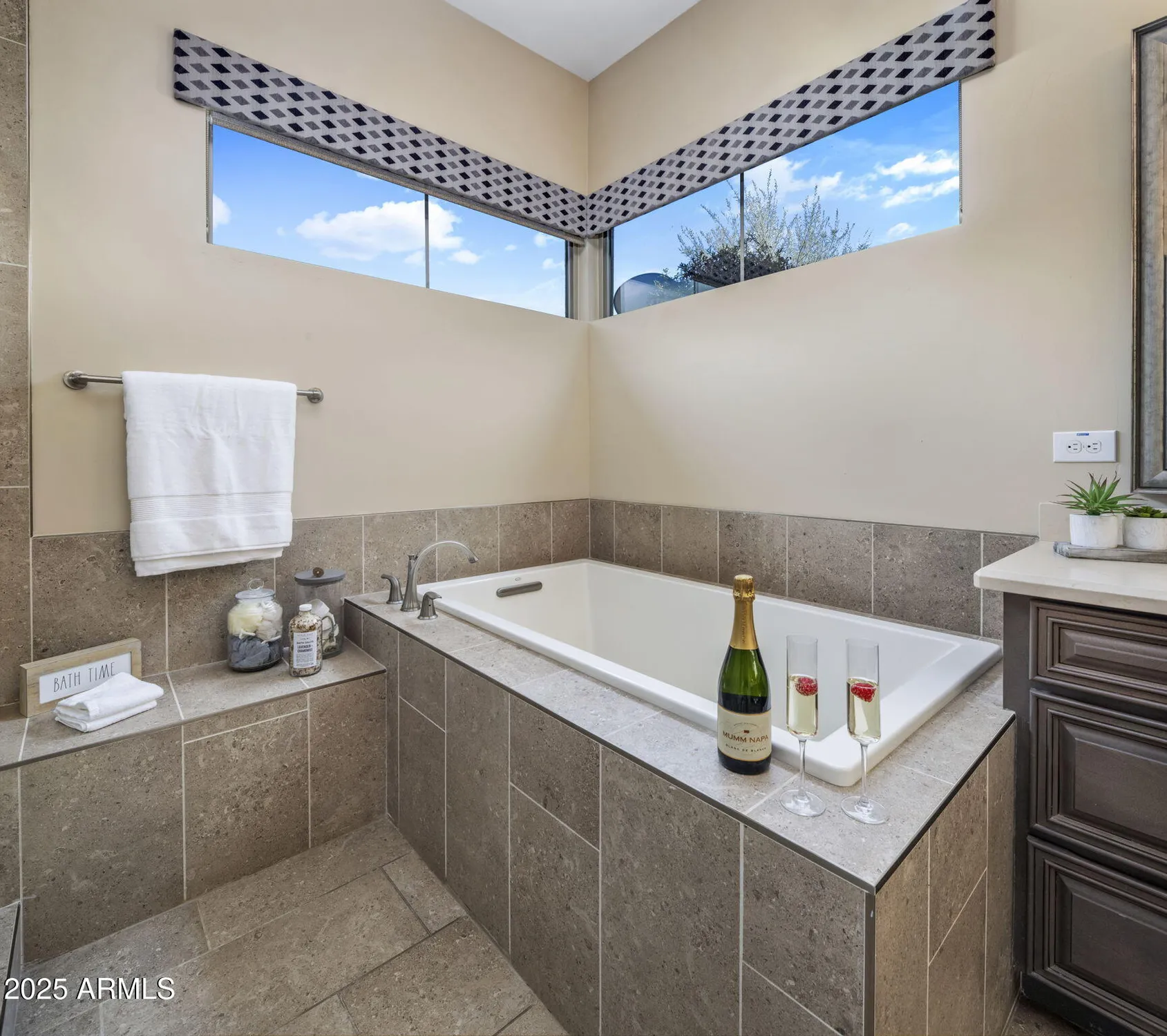 Property Slideshow image 24 of 68 | 17892 e silver sage ln, Rio Verde, AZ, 85263