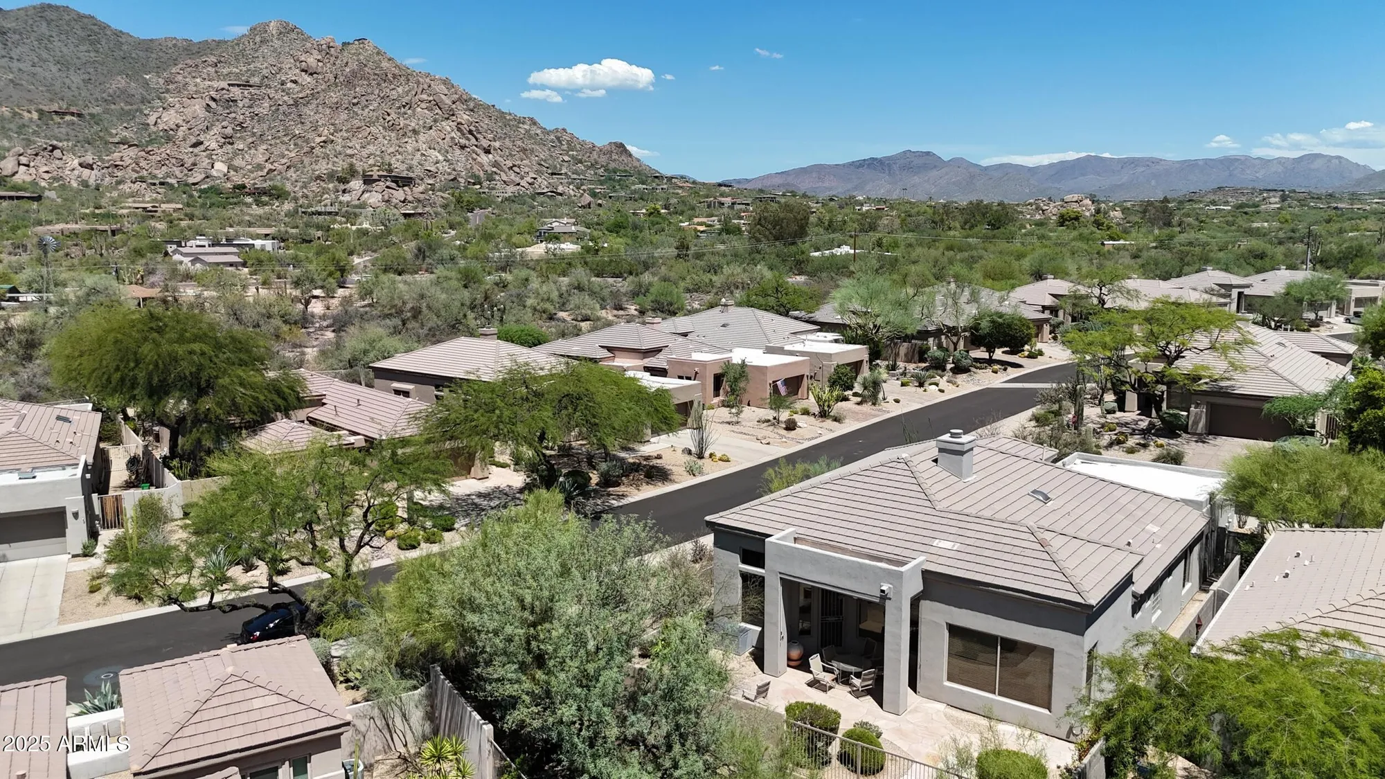 Property Slideshow image 26 of 37 | 34476 n 68th way, Scottsdale, AZ, 85266