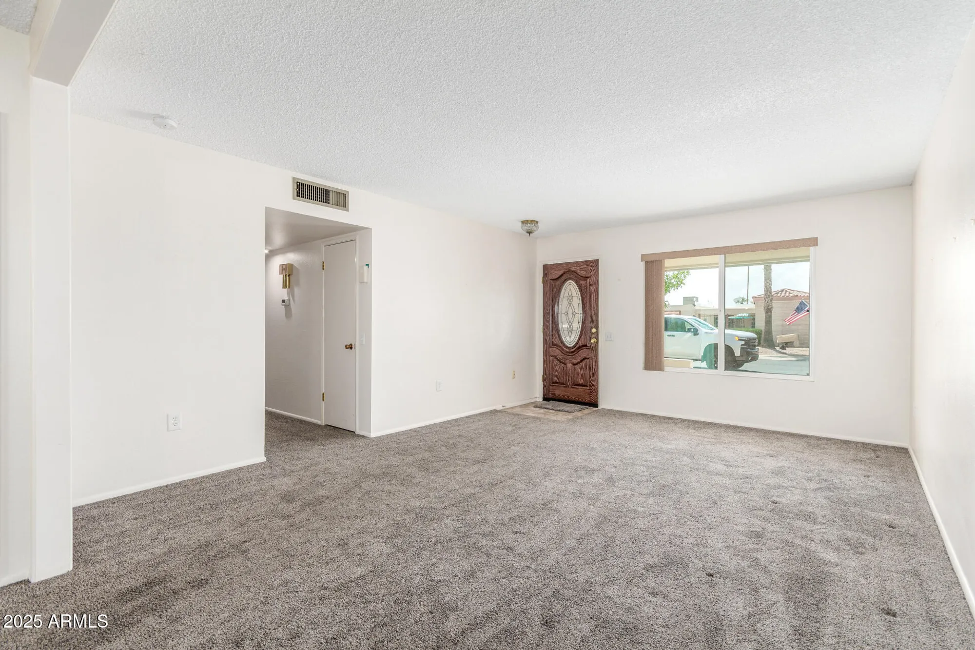 Property Slideshow image 10 of 37 | 9732 w newport dr, Sun City, AZ, 85351