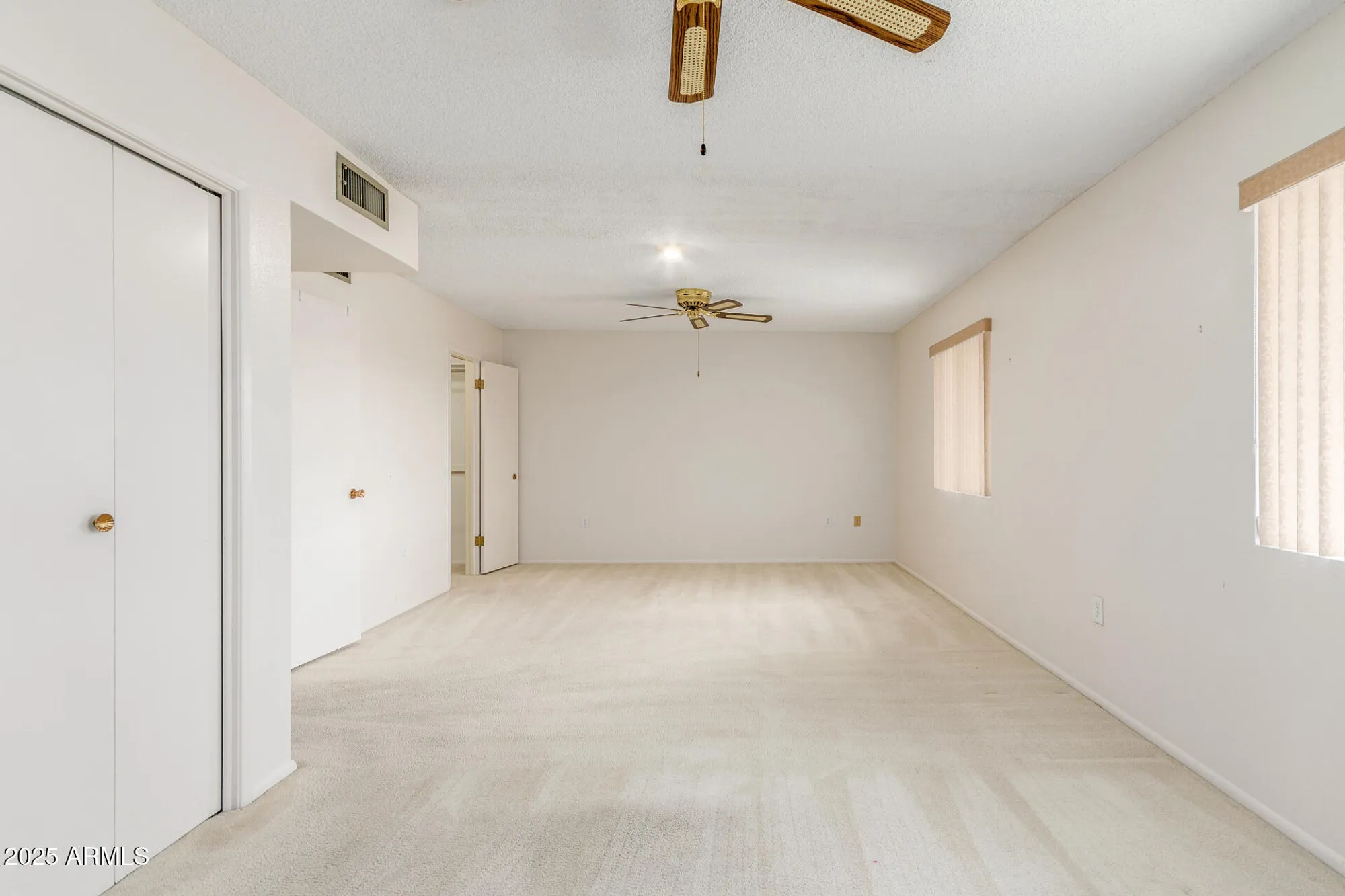 Property Slideshow image 22 of 37 | 9732 w newport dr, Sun City, AZ, 85351