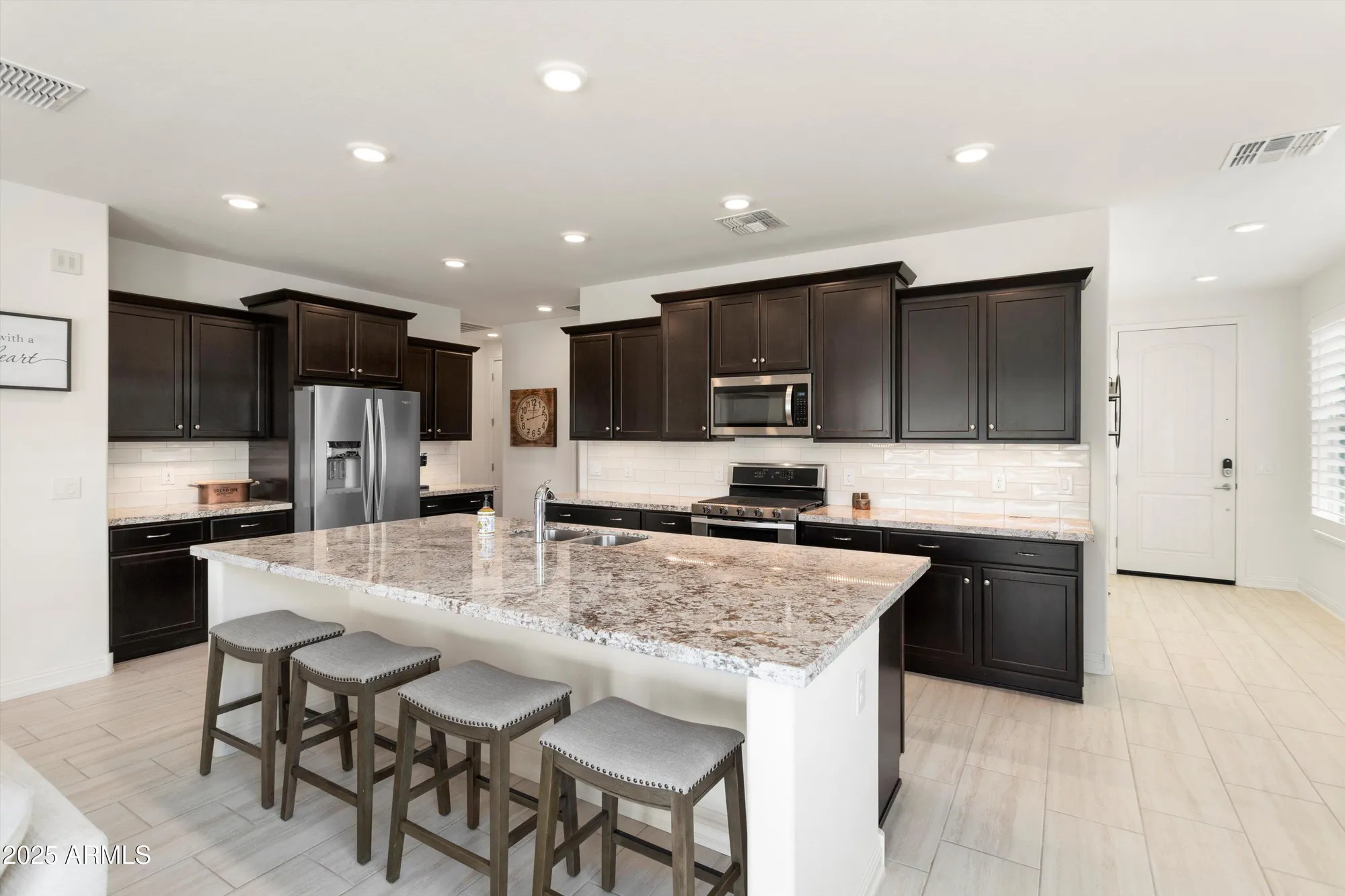 Property Slideshow image 13 of 65 | 4930 n 206th ln, Buckeye, AZ, 85396