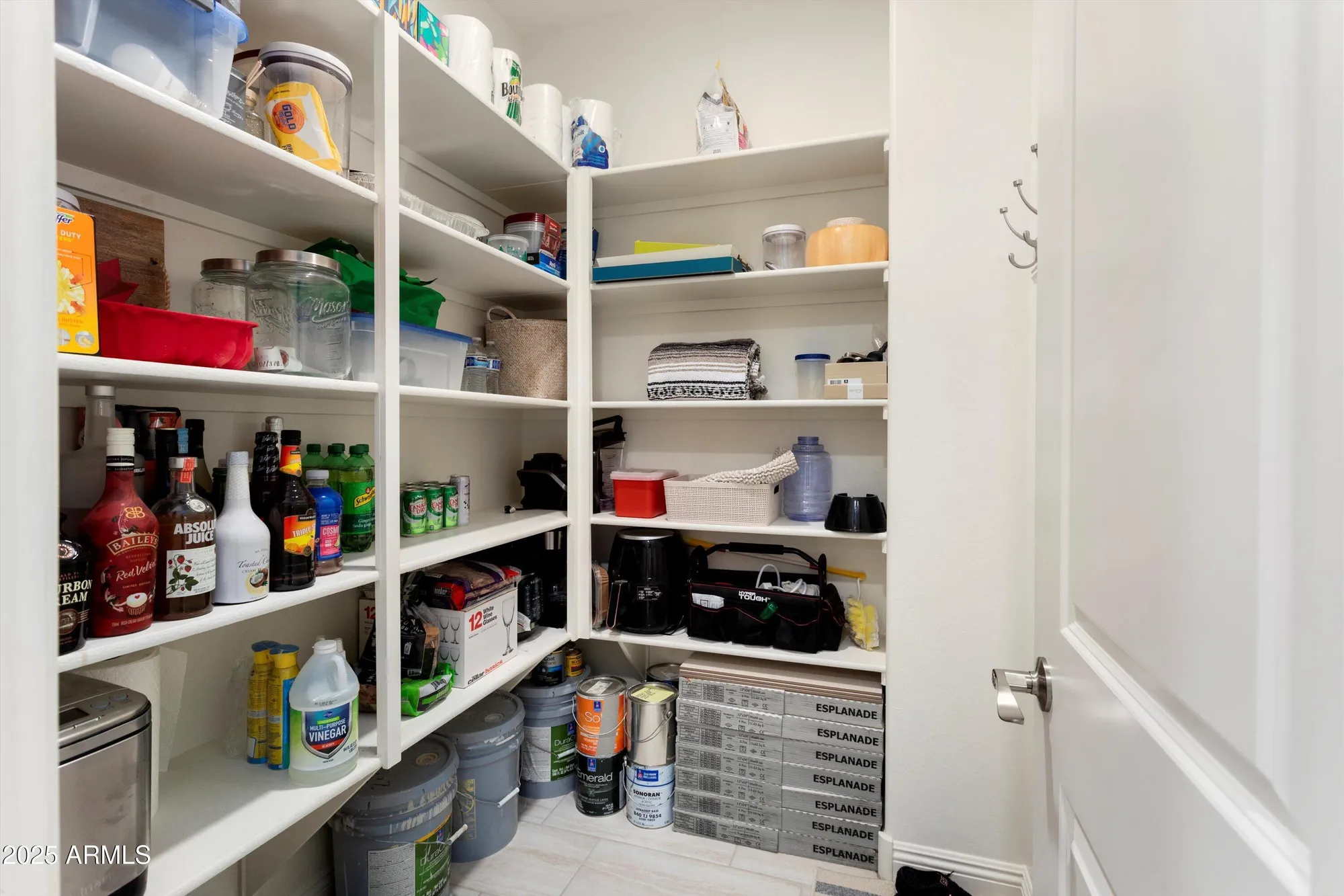 Property Slideshow image 18 of 65 | 4930 n 206th ln, Buckeye, AZ, 85396