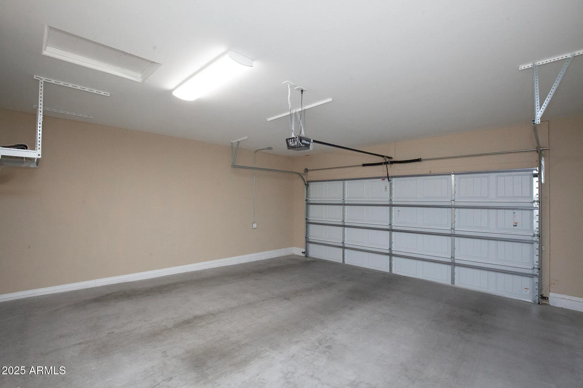 Property Slideshow image 66 of 85 | 21883 n 263rd dr, Buckeye, AZ, 85396