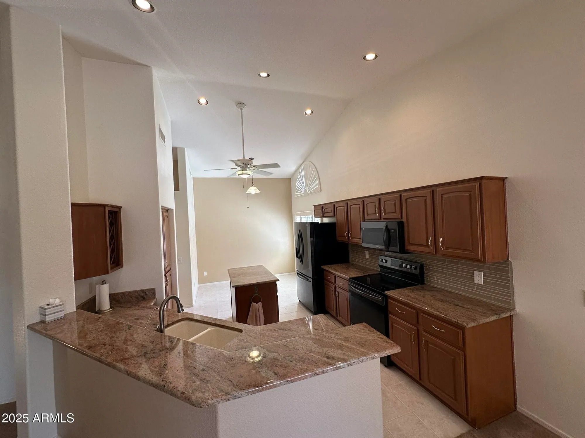 Property Slideshow image 11 of 58 | 9031 e coopers hawk dr, Sun Lakes, AZ, 85248