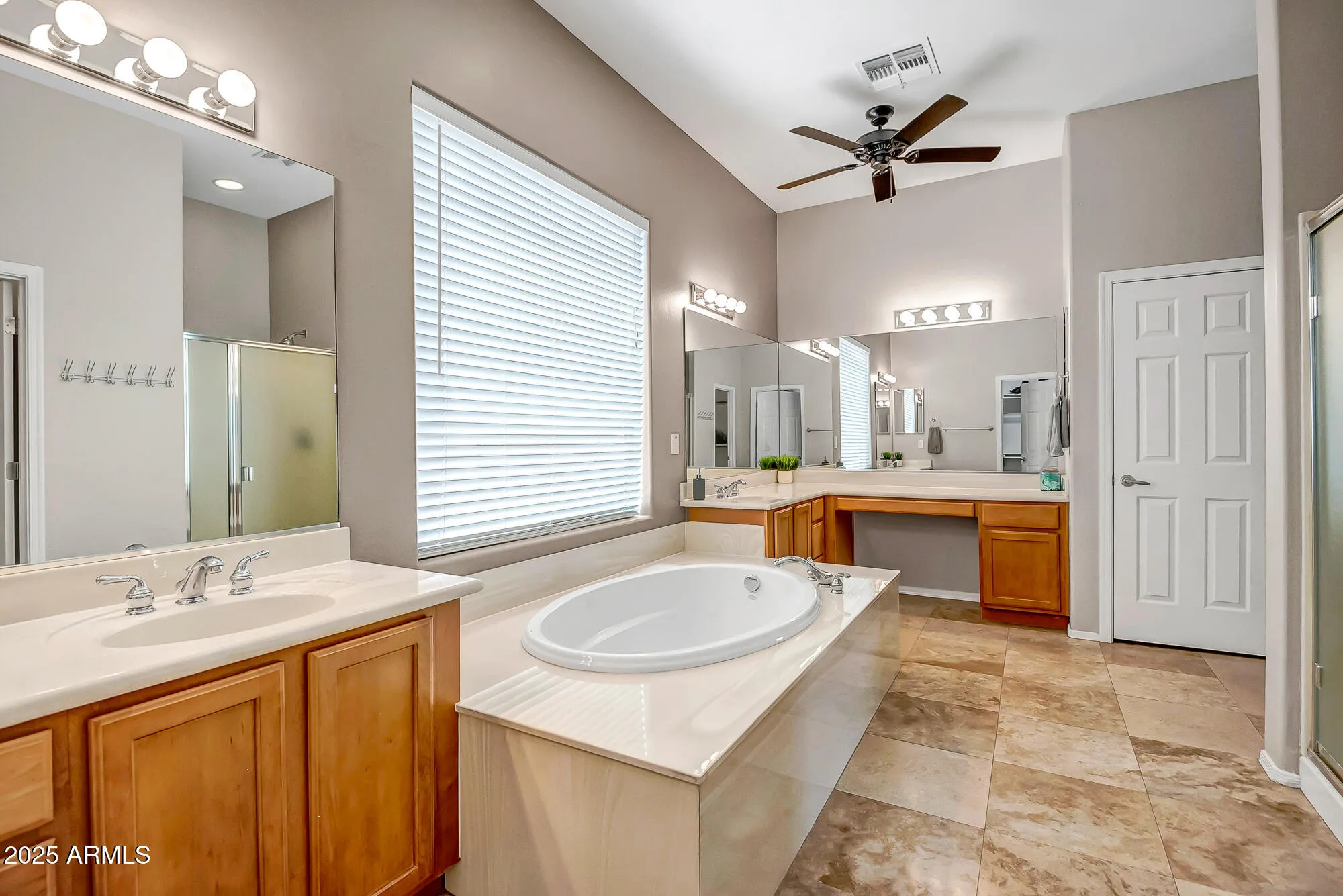 Property Slideshow image 27 of 57 | 41318 n bent creek way, Anthem, AZ, 85086