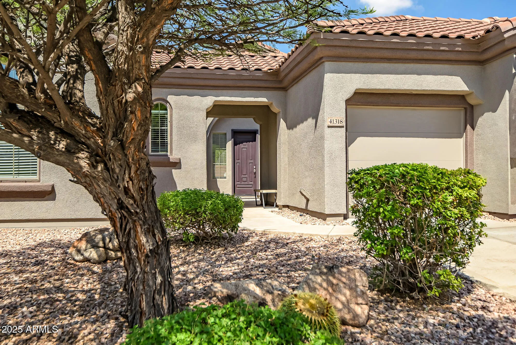 Property Slideshow image 2 of 57 | 41318 n bent creek way, Anthem, AZ, 85086