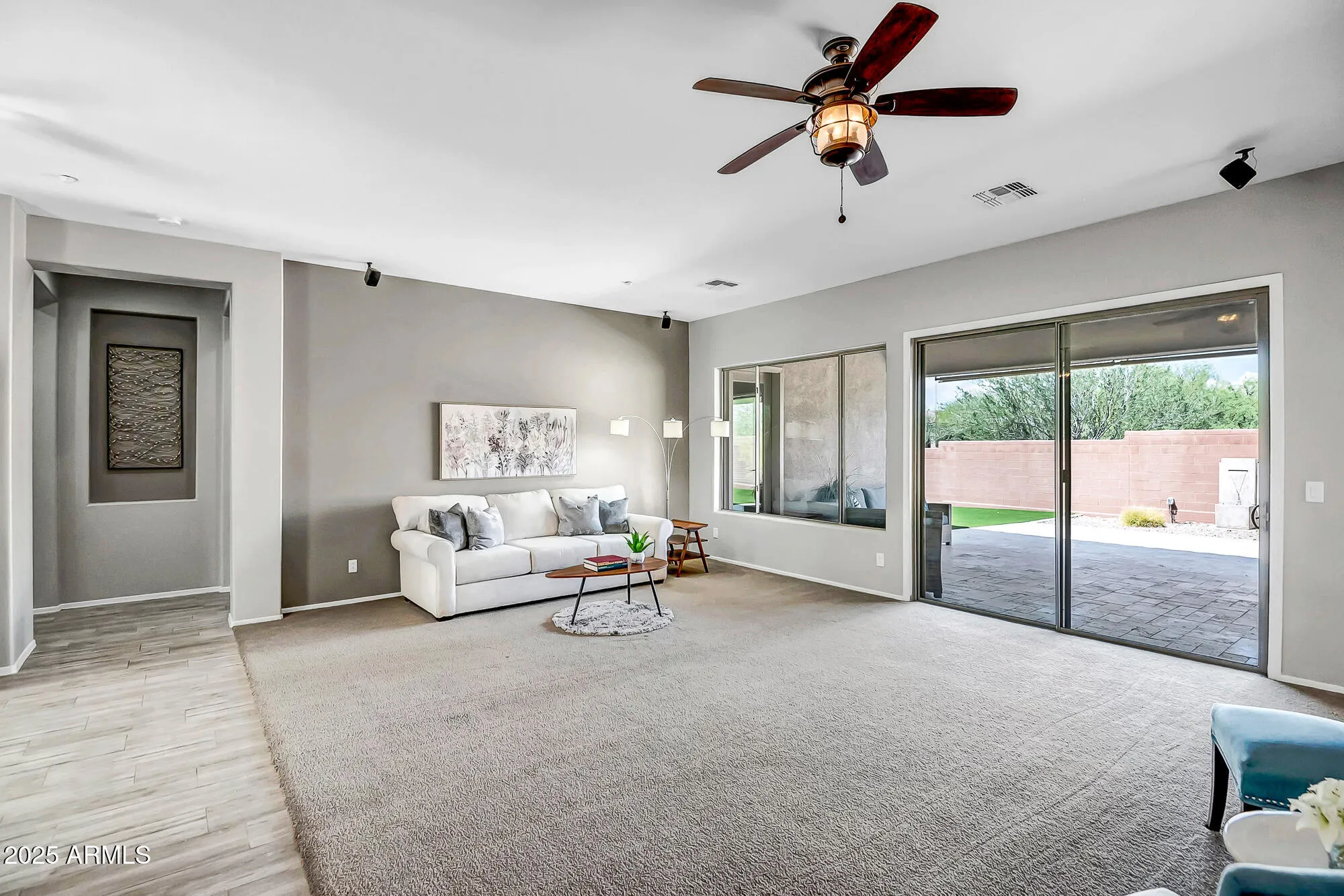 Property Slideshow image 10 of 57 | 41318 n bent creek way, Anthem, AZ, 85086