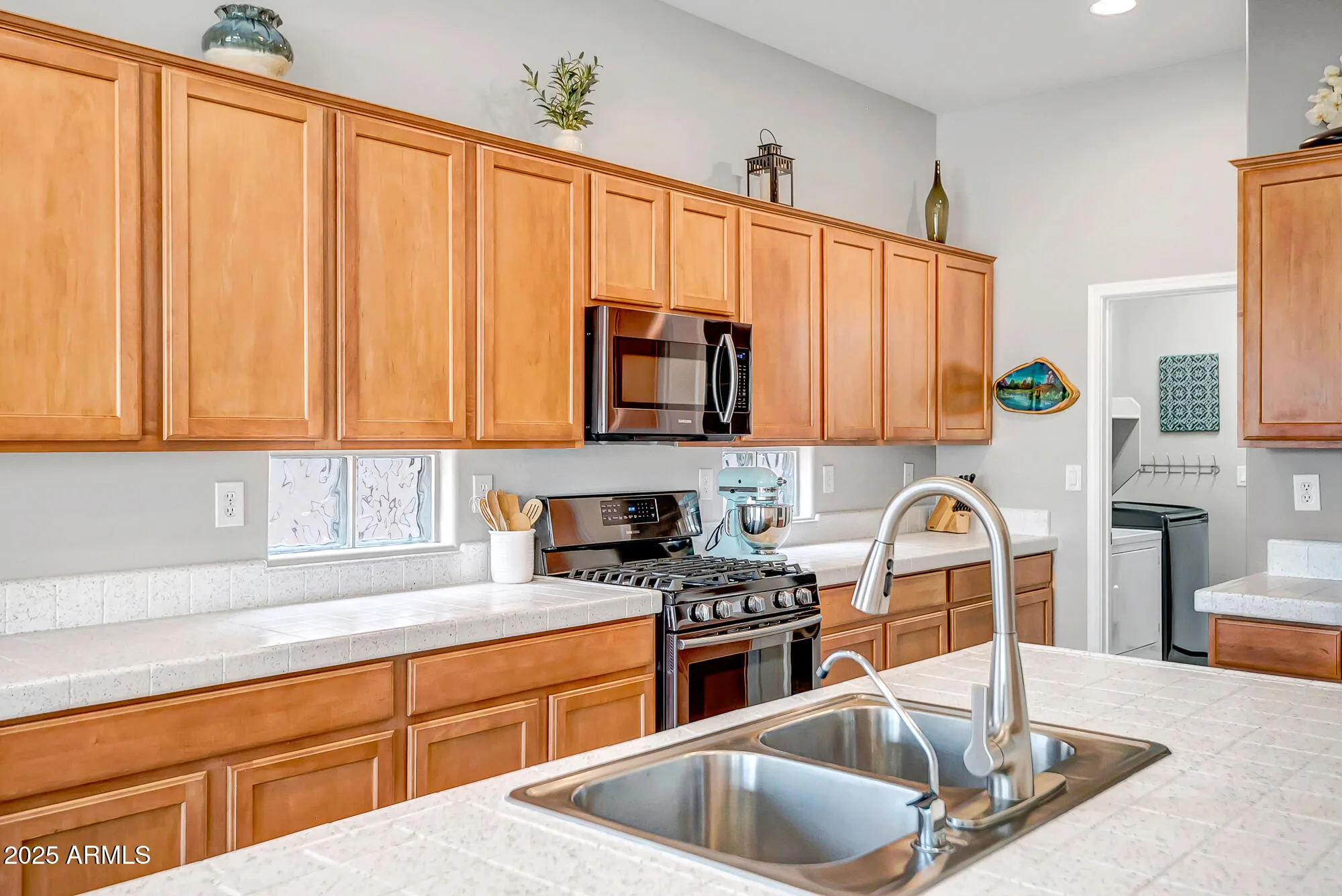 Property Slideshow image 15 of 57 | 41318 n bent creek way, Anthem, AZ, 85086