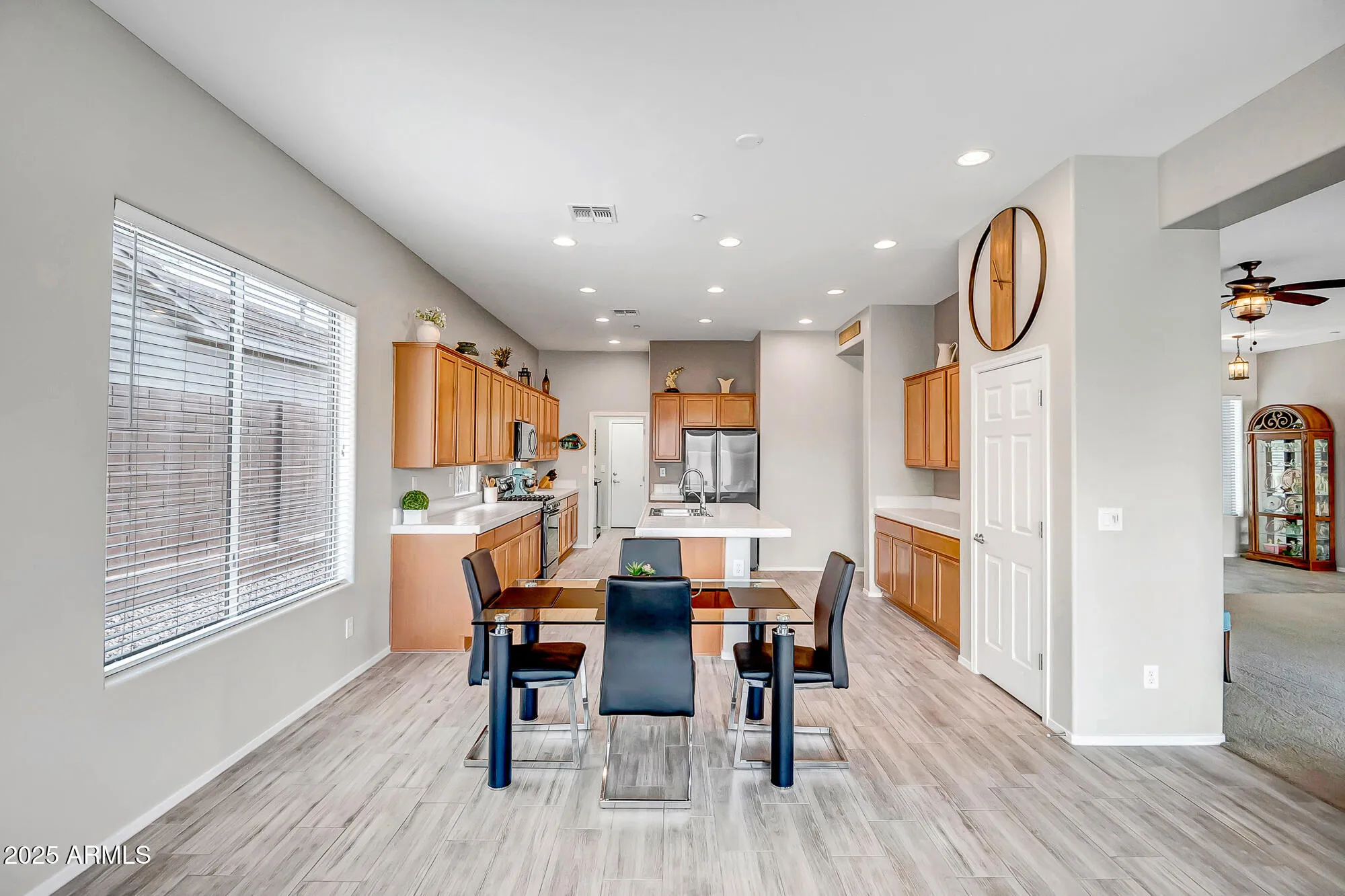 Property Slideshow image 20 of 57 | 41318 n bent creek way, Anthem, AZ, 85086