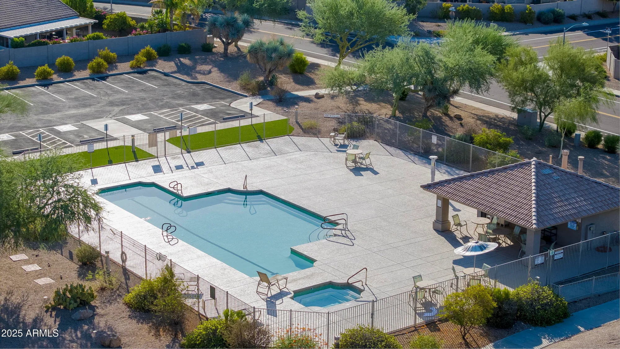 Property Slideshow image 31 of 36 | 10528 w potter dr, Peoria, AZ, 85382