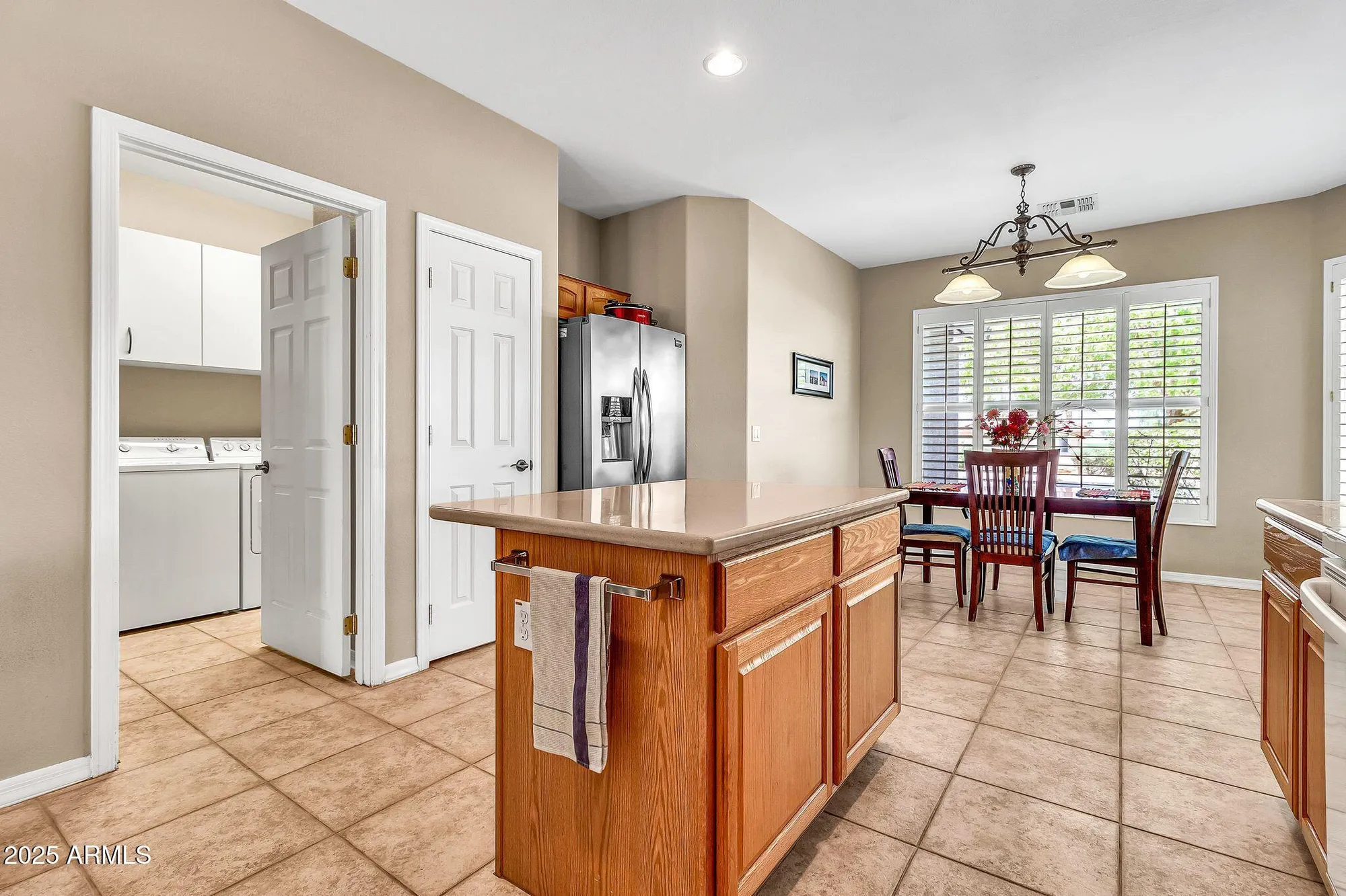 Property Slideshow image 15 of 38 | 3929 e peach tree dr, Chandler, AZ, 85249