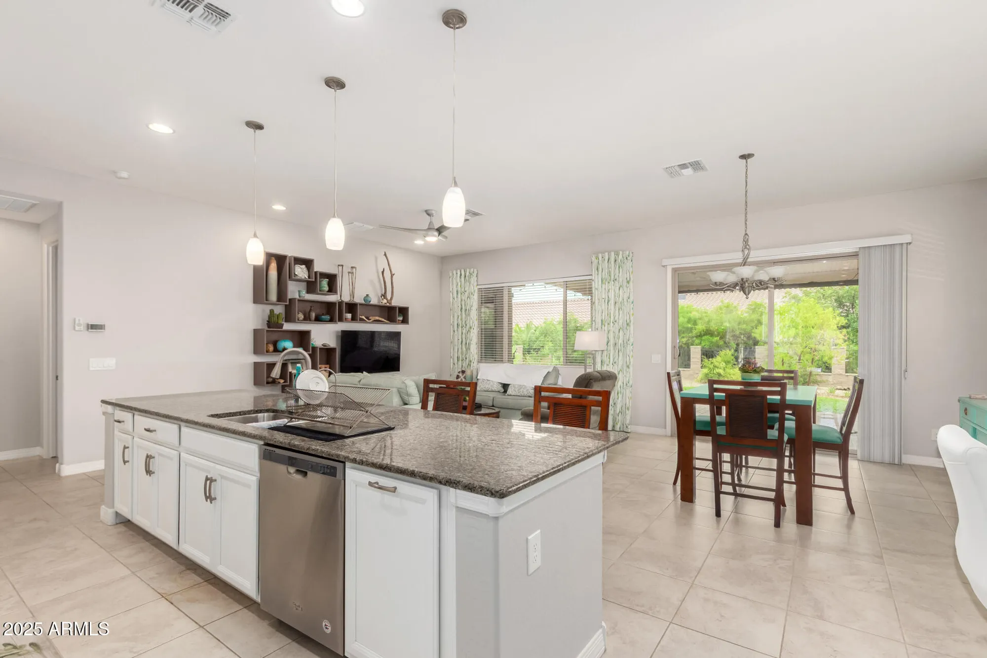 Property Slideshow image 9 of 45 | 354 n marcos ct, Casa Grande, AZ, 85194