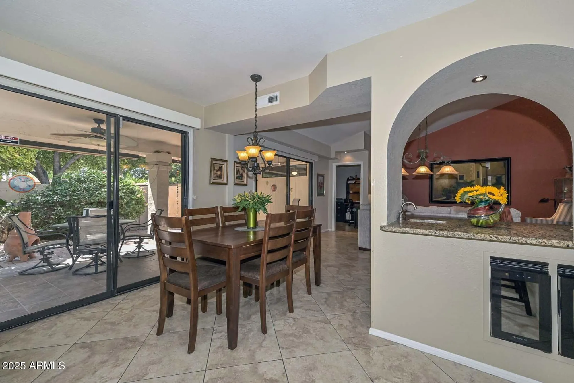 Property Slideshow image 13 of 32 | 9441 w morrow dr, Peoria, AZ, 85382