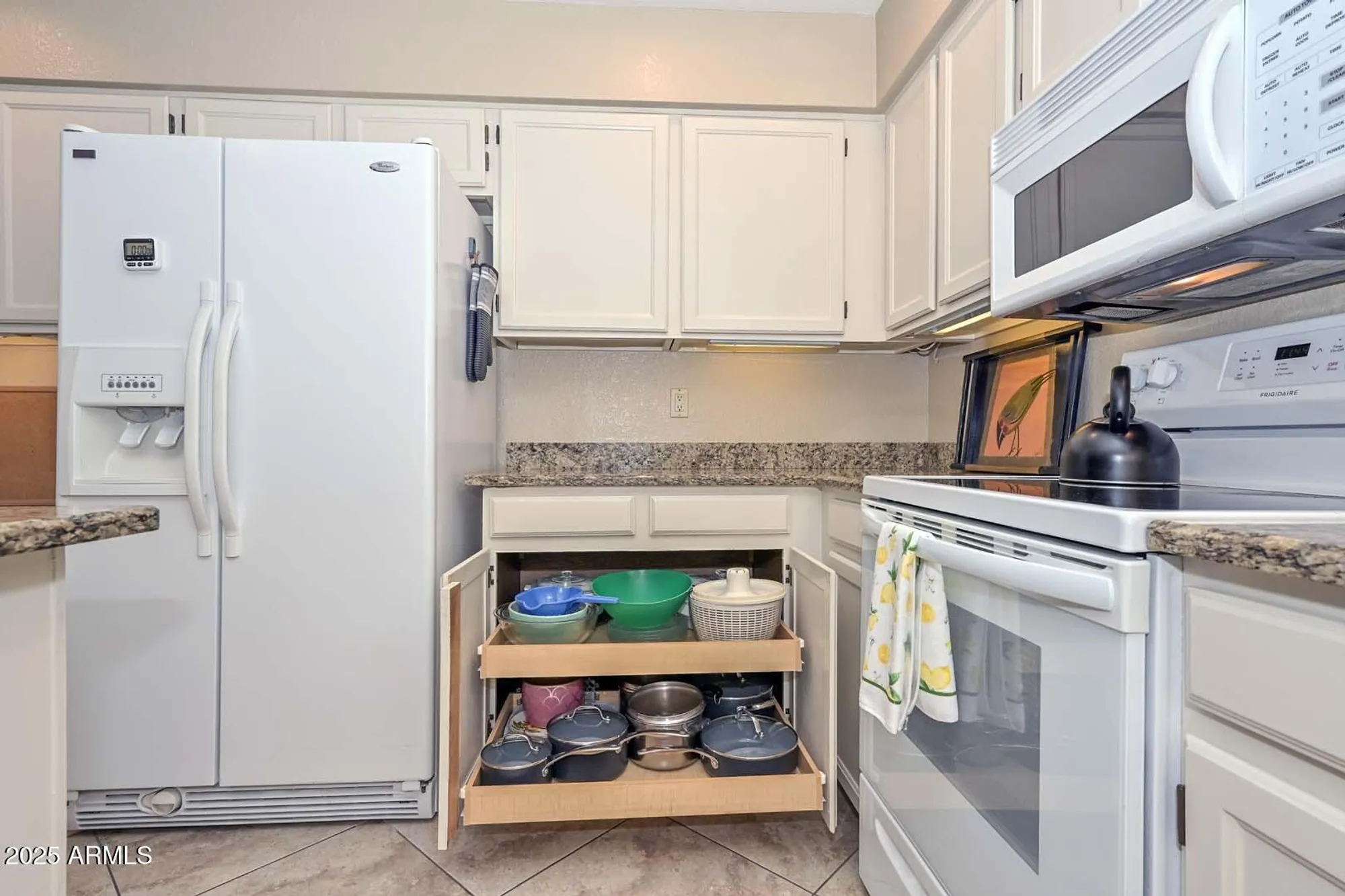 Property Slideshow image 20 of 32 | 9441 w morrow dr, Peoria, AZ, 85382