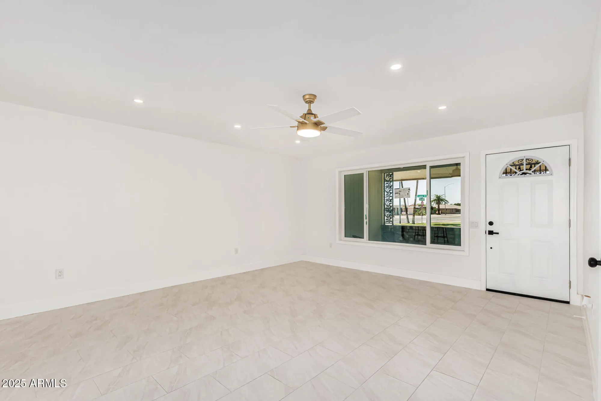 Property Slideshow image 14 of 38 | 15401 n cameo dr, Sun City, AZ, 85351