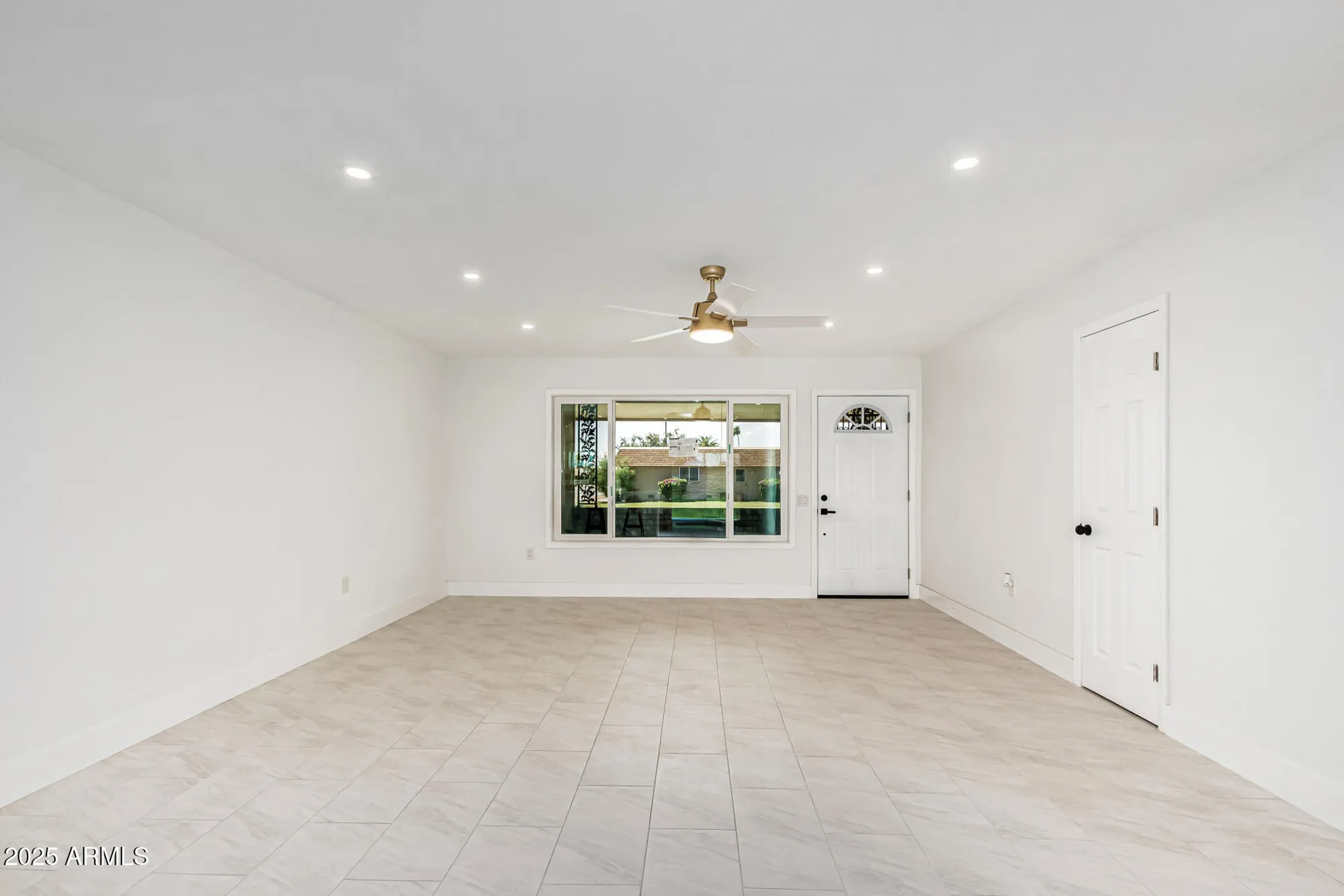 Property Slideshow image 15 of 38 | 15401 n cameo dr, Sun City, AZ, 85351