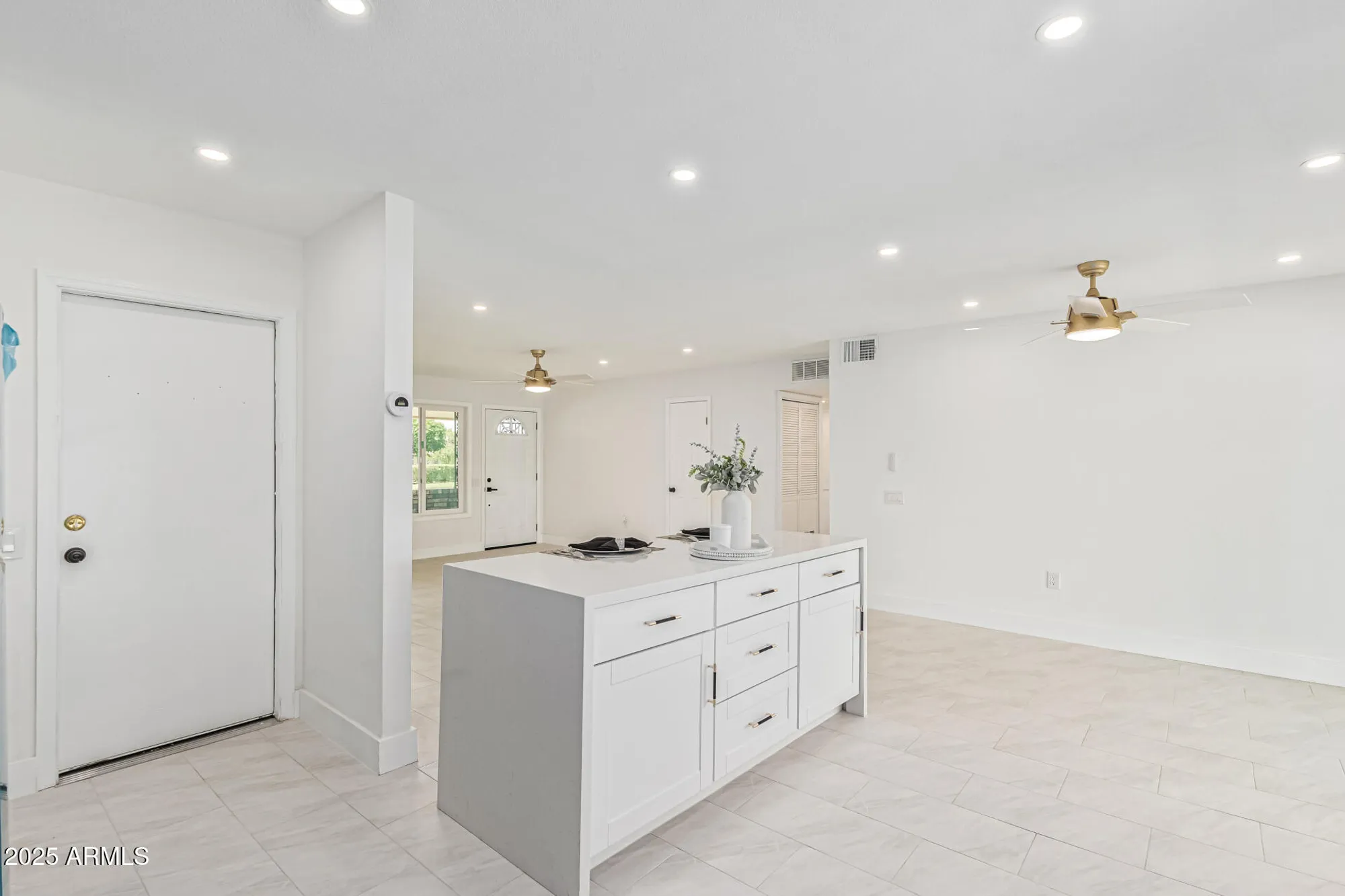 Property Slideshow image 18 of 38 | 15401 n cameo dr, Sun City, AZ, 85351