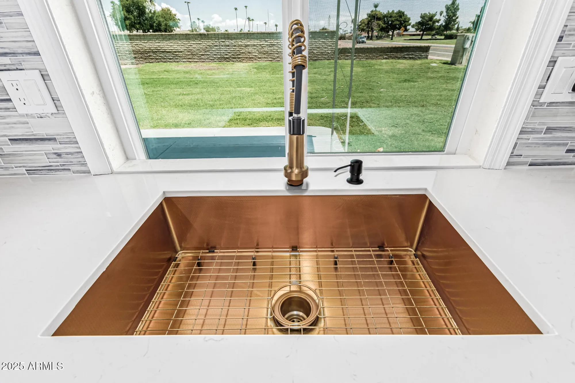 Property Slideshow image 4 of 38 | 15401 n cameo dr, Sun City, AZ, 85351