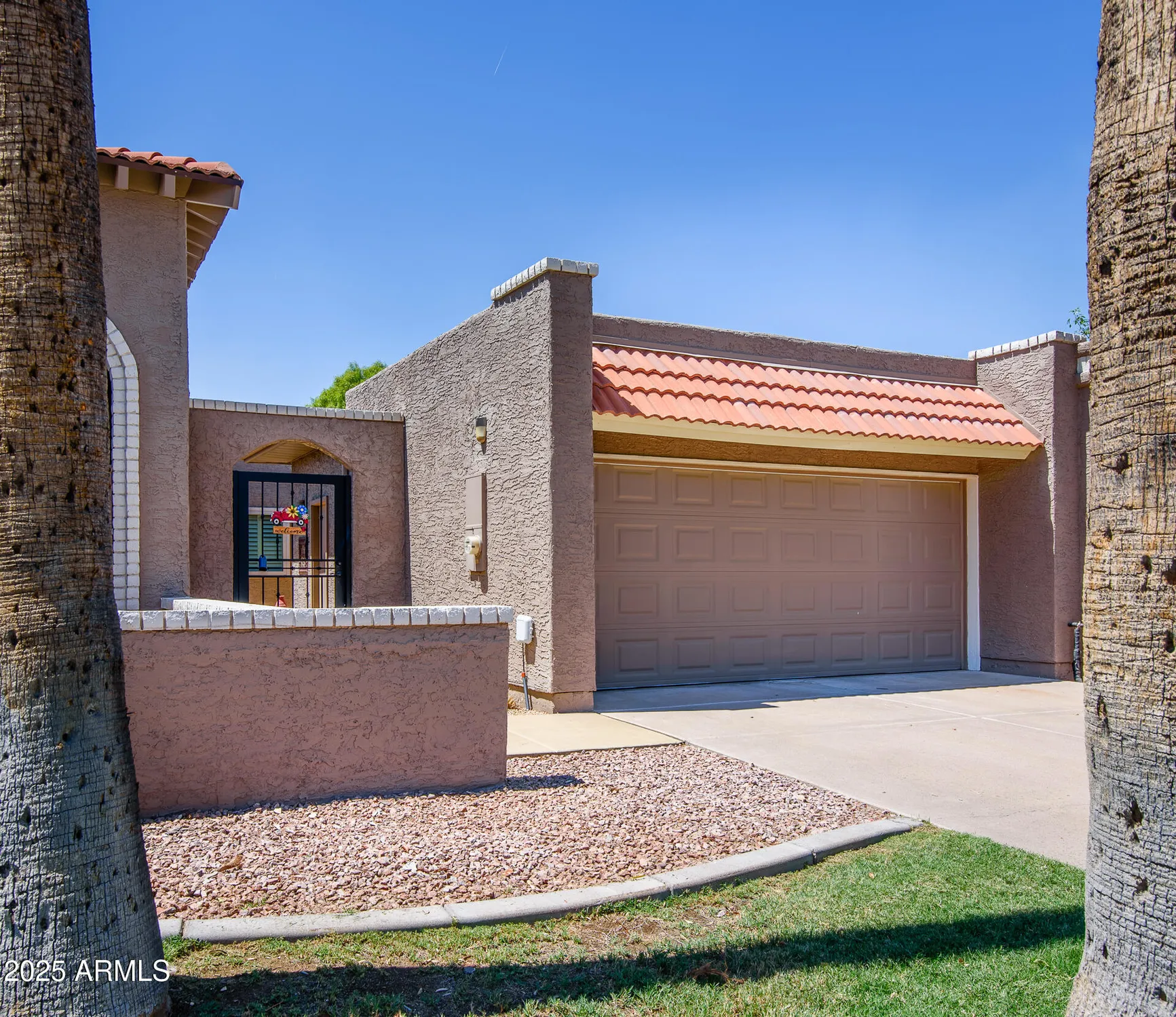 Property Slideshow image 3 of 32 | 25228 s mohawk dr, Sun Lakes, AZ, 85248