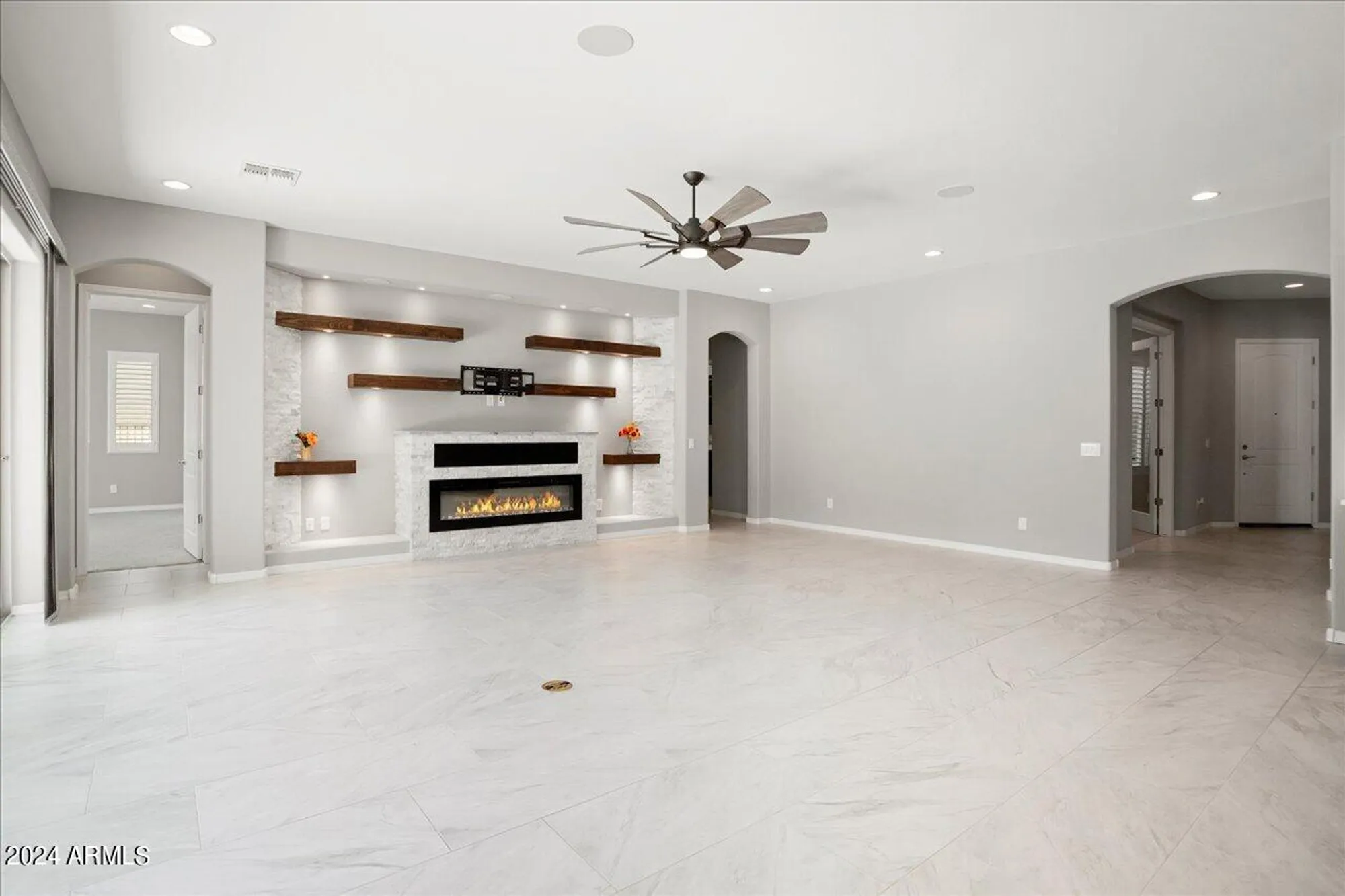 Property Slideshow image 18 of 53 | 19039 n 264th ave, Buckeye, AZ, 85396