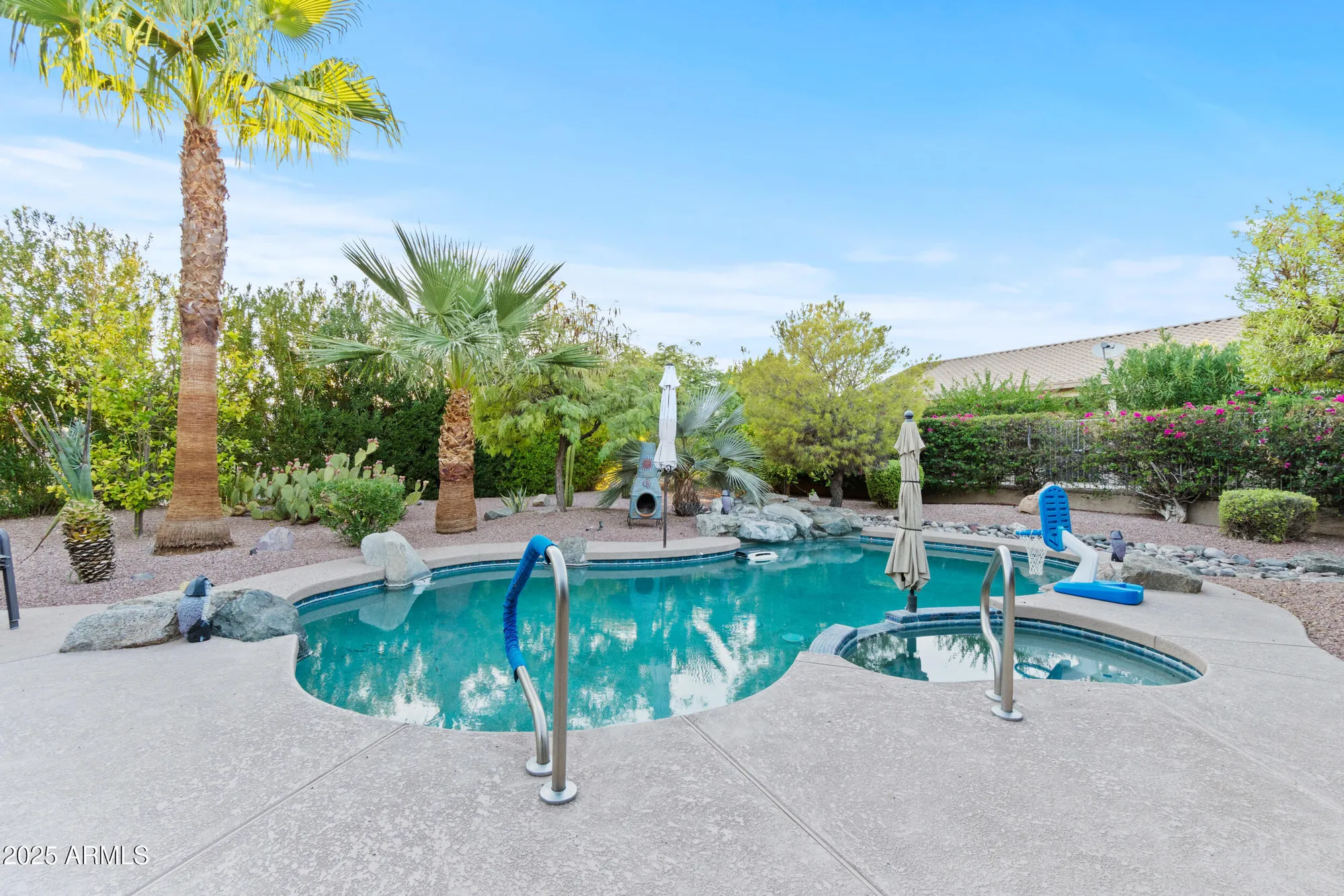 Property Slideshow image 1 of 34 | 8738 e bursage dr, Gold Canyon, AZ, 85118