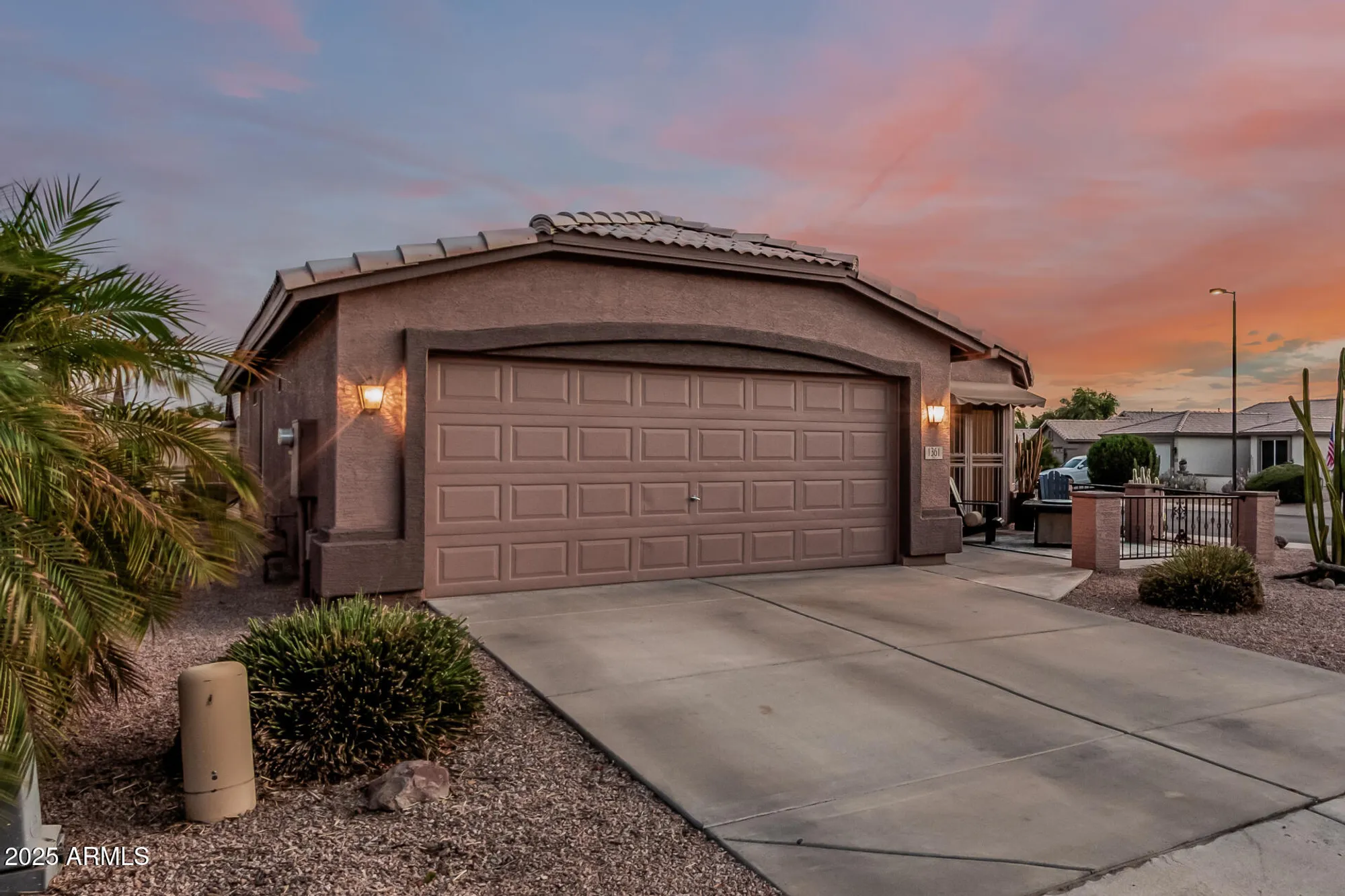 Property Slideshow image 4 of 54 | 1361 e torrey pines ln, Chandler, AZ, 85249