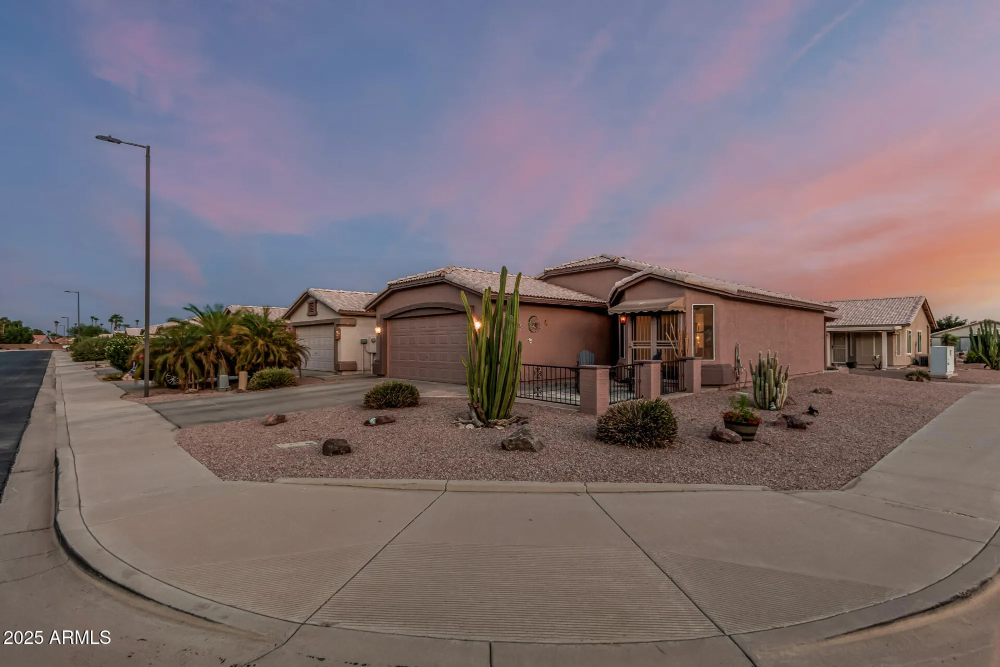 Property Slideshow image 5 of 54 | 1361 e torrey pines ln, Chandler, AZ, 85249