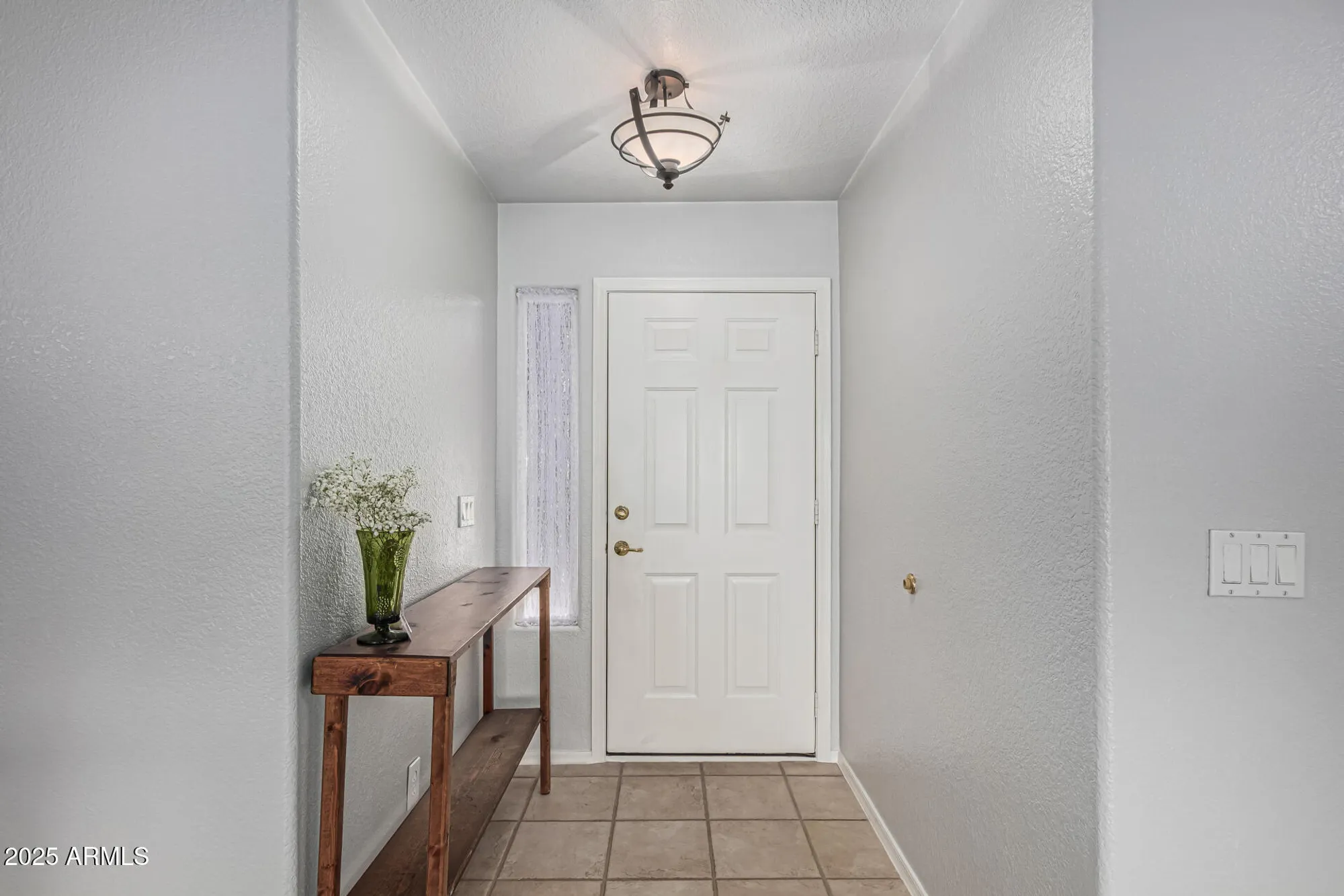 Property Slideshow image 8 of 54 | 1361 e torrey pines ln, Chandler, AZ, 85249