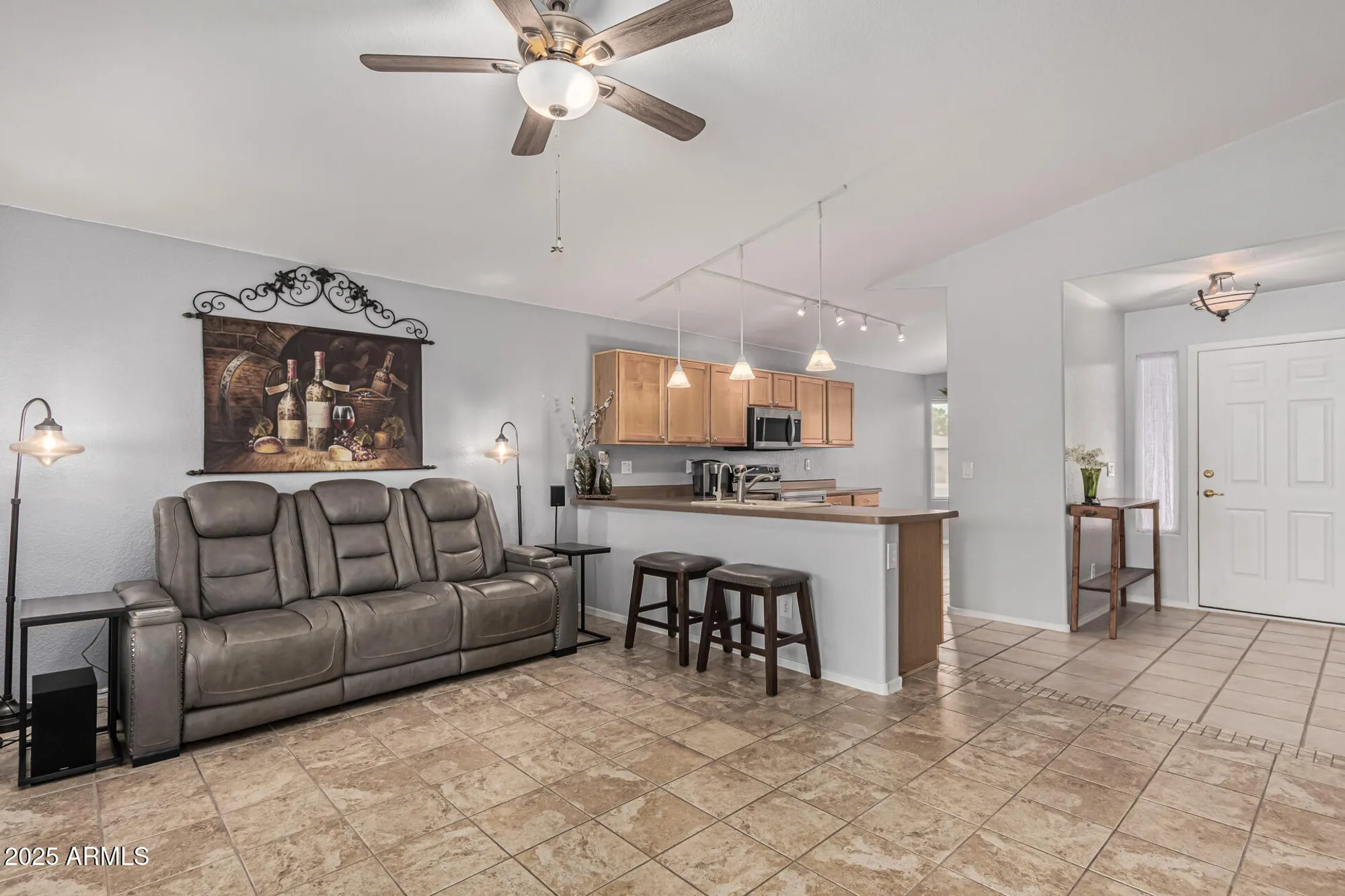 Property Slideshow image 12 of 54 | 1361 e torrey pines ln, Chandler, AZ, 85249