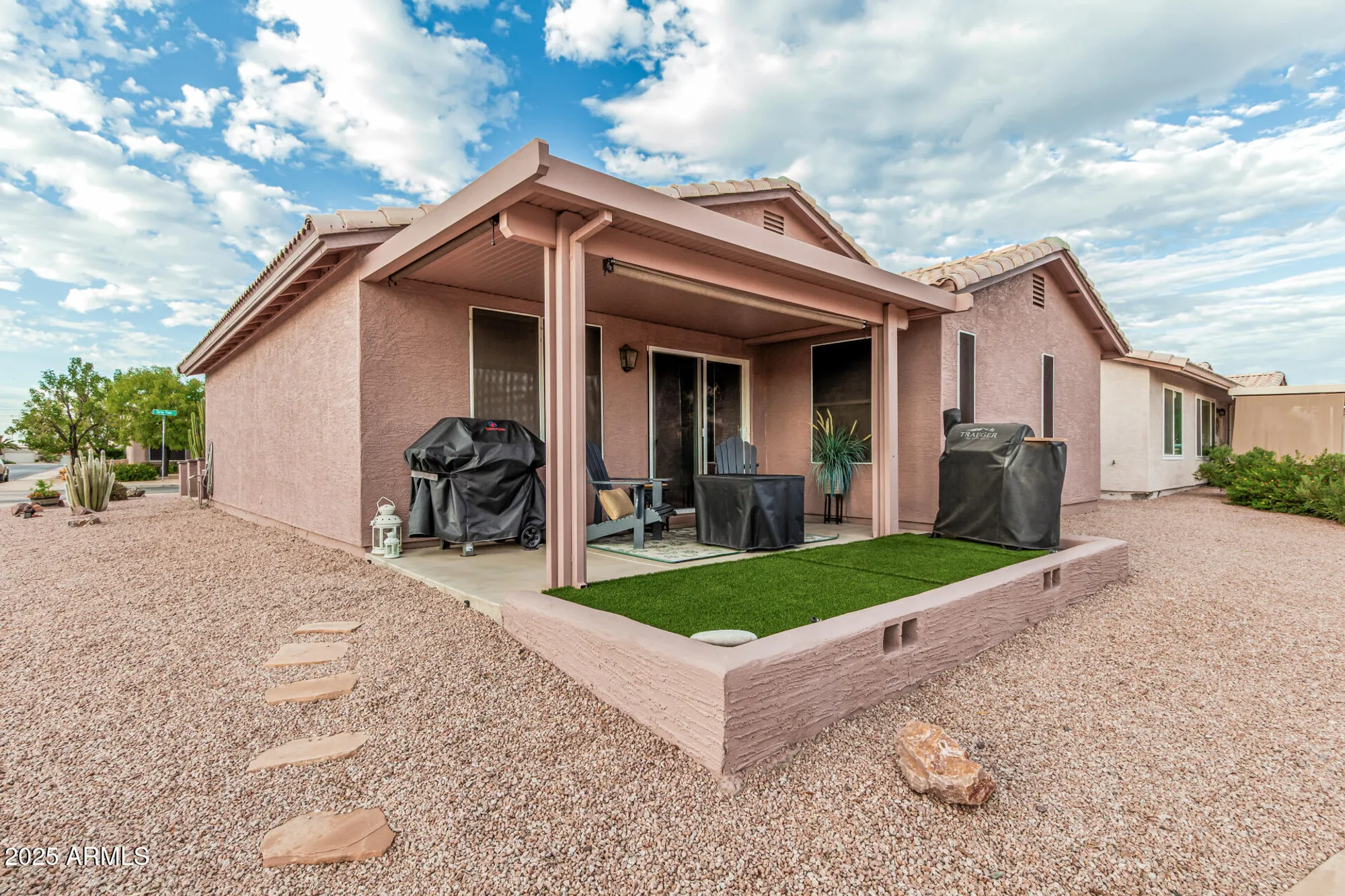 Property Slideshow image 36 of 54 | 1361 e torrey pines ln, Chandler, AZ, 85249