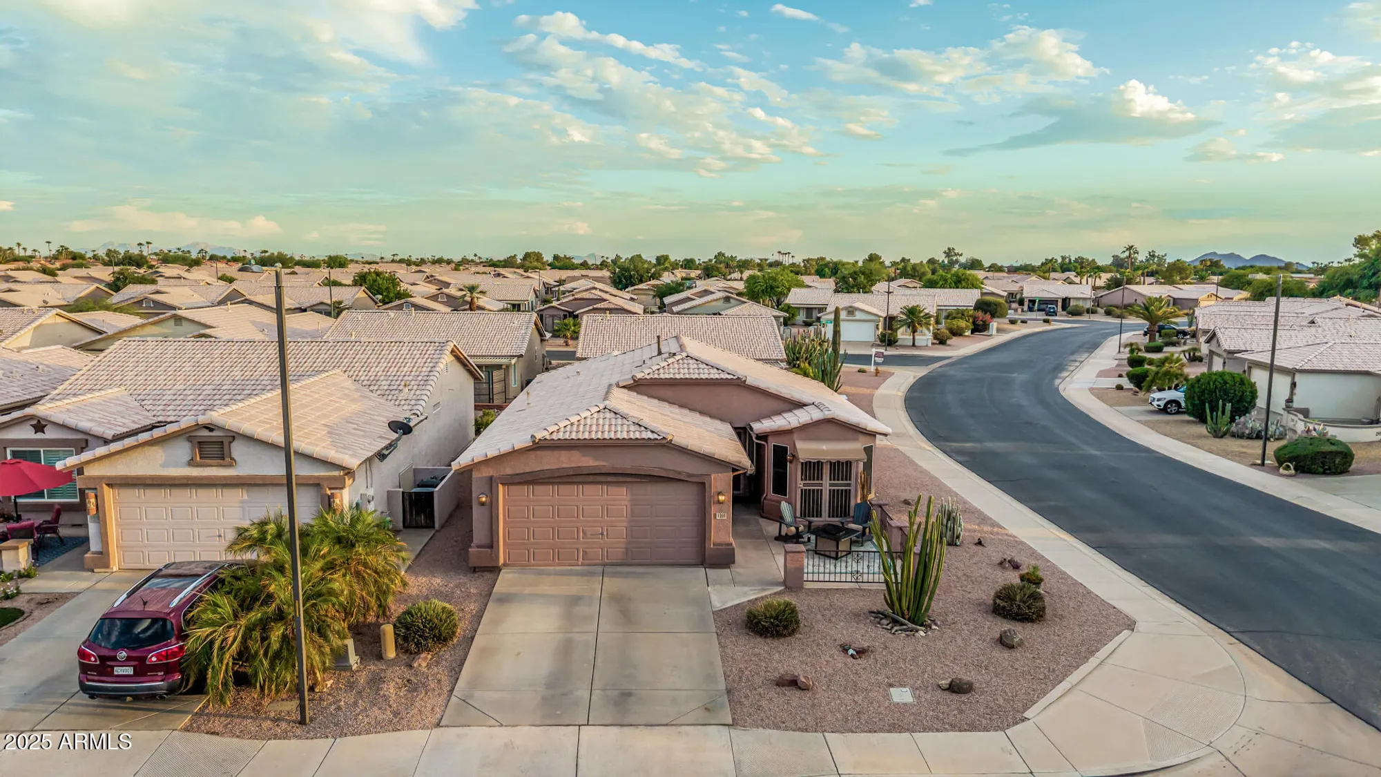 Property Slideshow image 39 of 54 | 1361 e torrey pines ln, Chandler, AZ, 85249