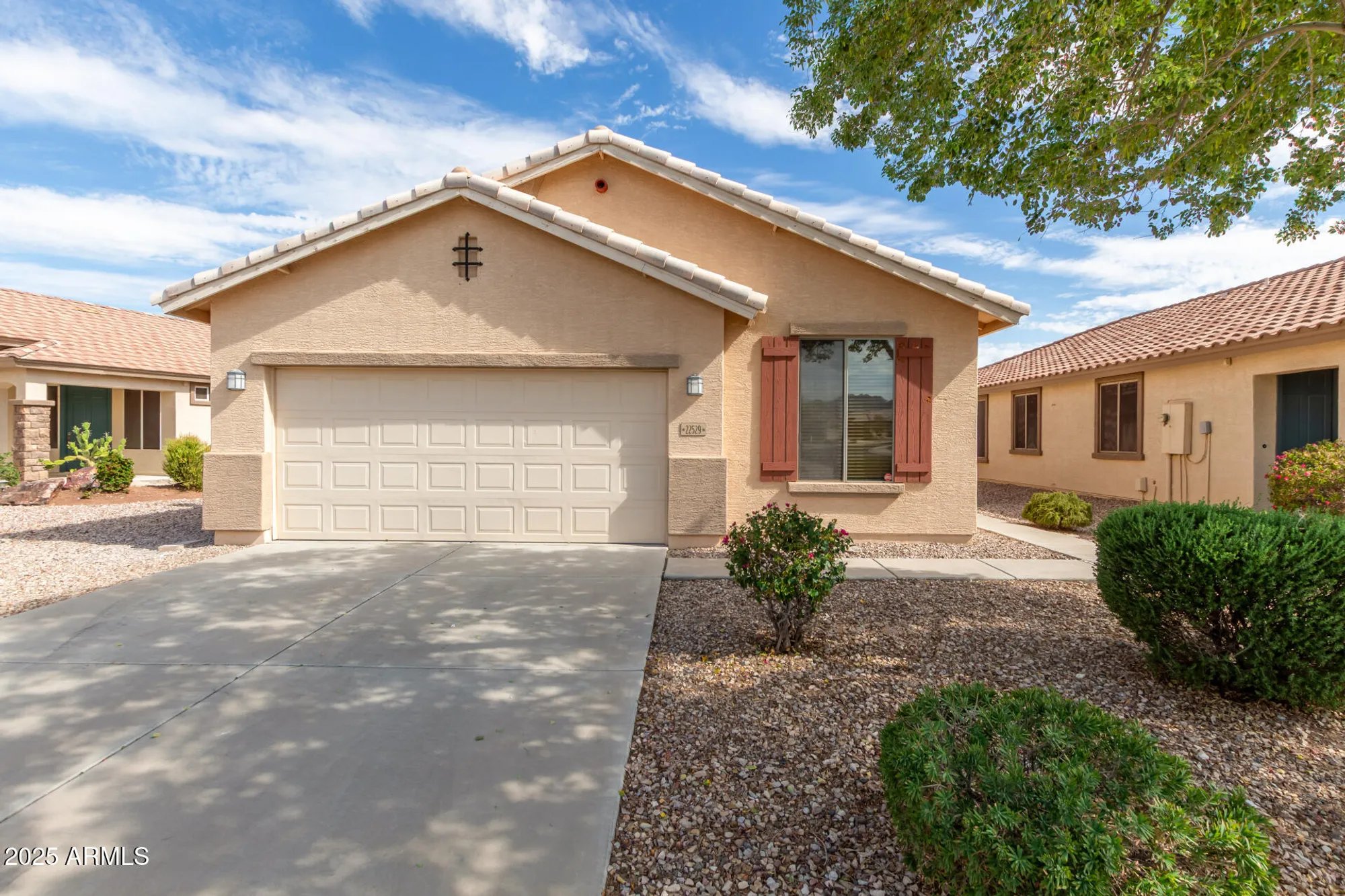 Property Slideshow image 1 of 33 | 22529 w twilight trl, Buckeye, AZ, 85326