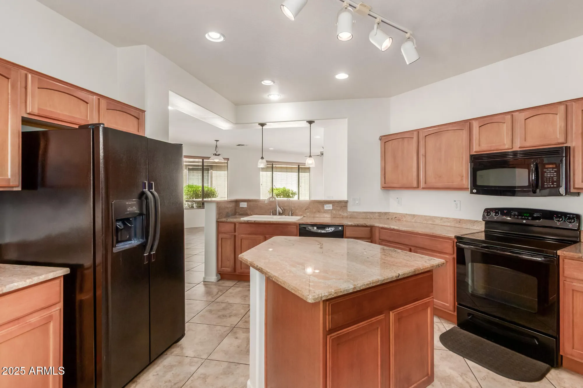 Property Slideshow image 16 of 33 | 22529 w twilight trl, Buckeye, AZ, 85326