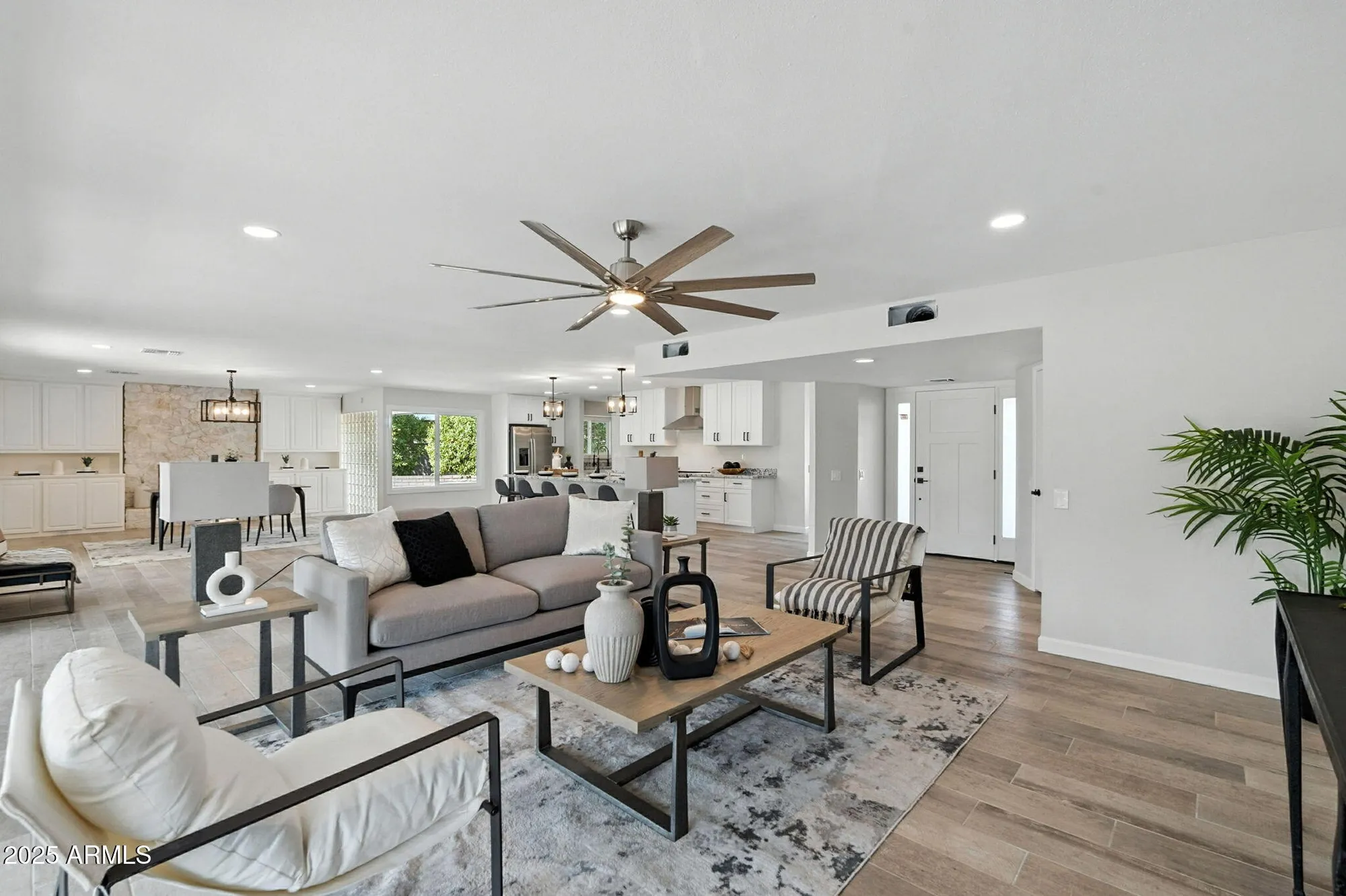 Property Slideshow image 14 of 66 | 9735 w country club dr, Sun City, AZ, 85373