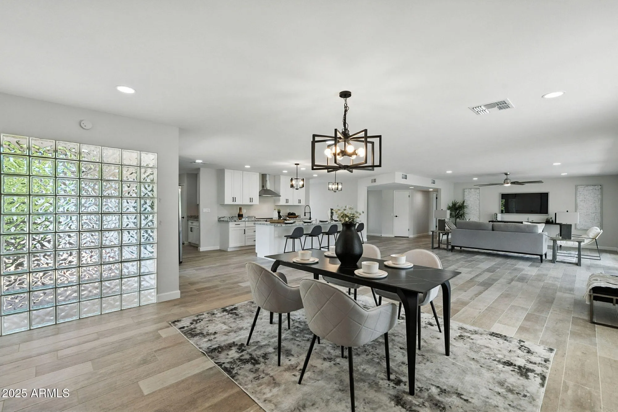 Property Slideshow image 31 of 66 | 9735 w country club dr, Sun City, AZ, 85373