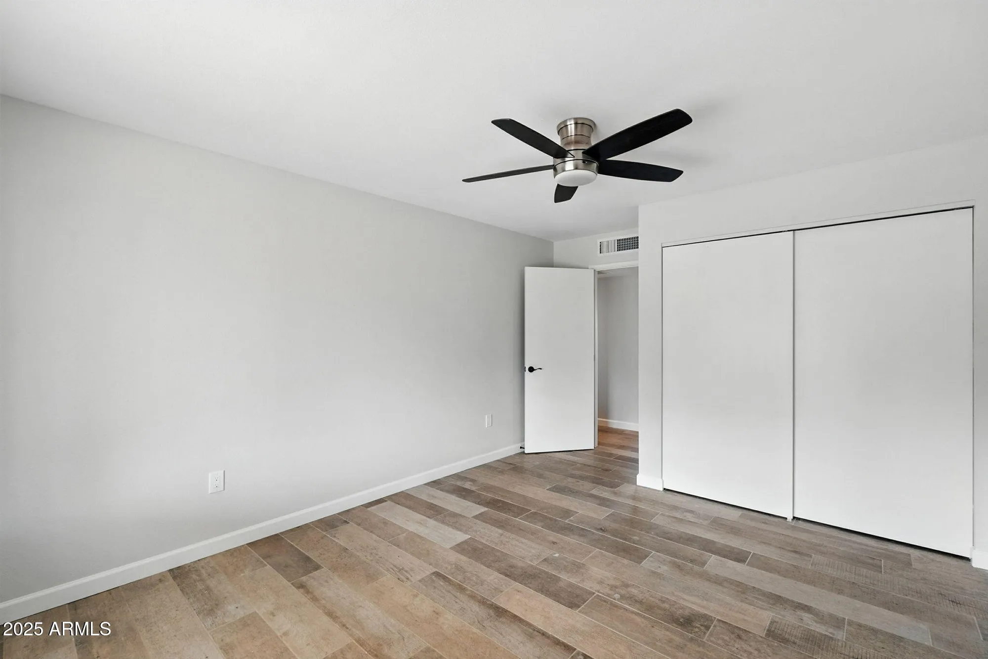 Property Slideshow image 54 of 66 | 9735 w country club dr, Sun City, AZ, 85373