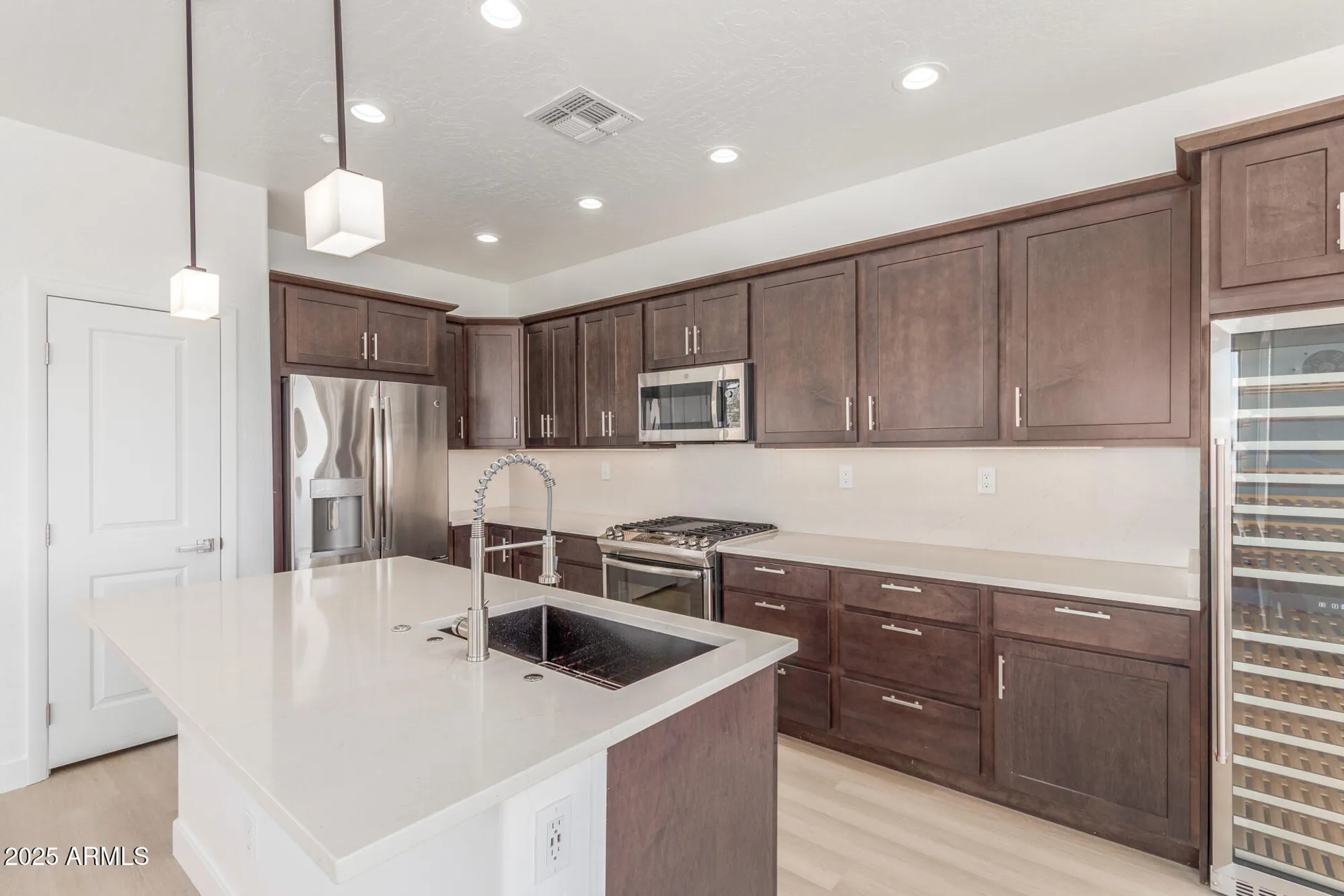 Property Slideshow image 10 of 53 | 41401 n maidstone ct, Anthem, AZ, 85086