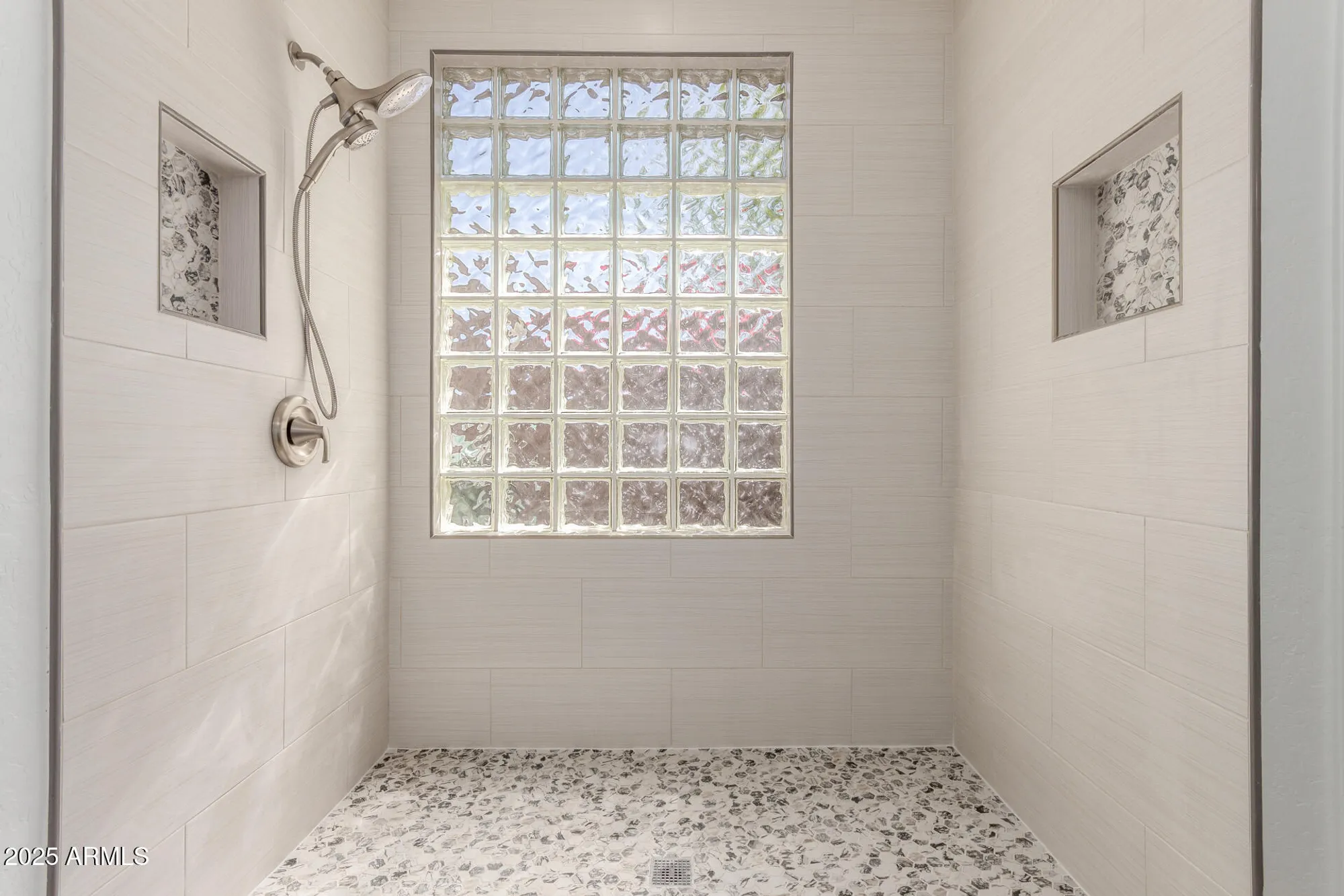 Property Slideshow image 21 of 53 | 41401 n maidstone ct, Anthem, AZ, 85086