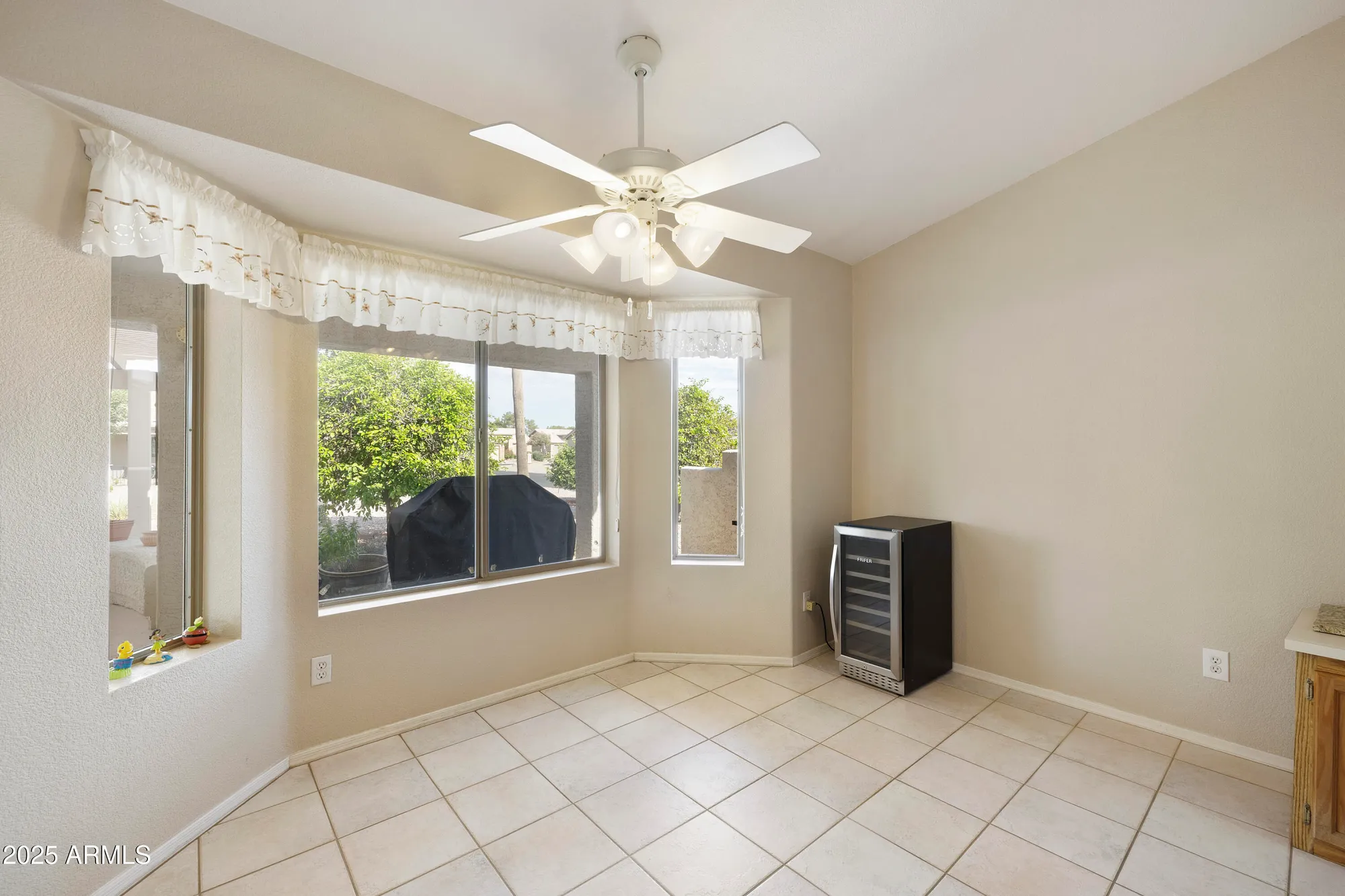 Property Slideshow image 15 of 71 | 24211 s starcrest dr, Sun Lakes, AZ, 85248