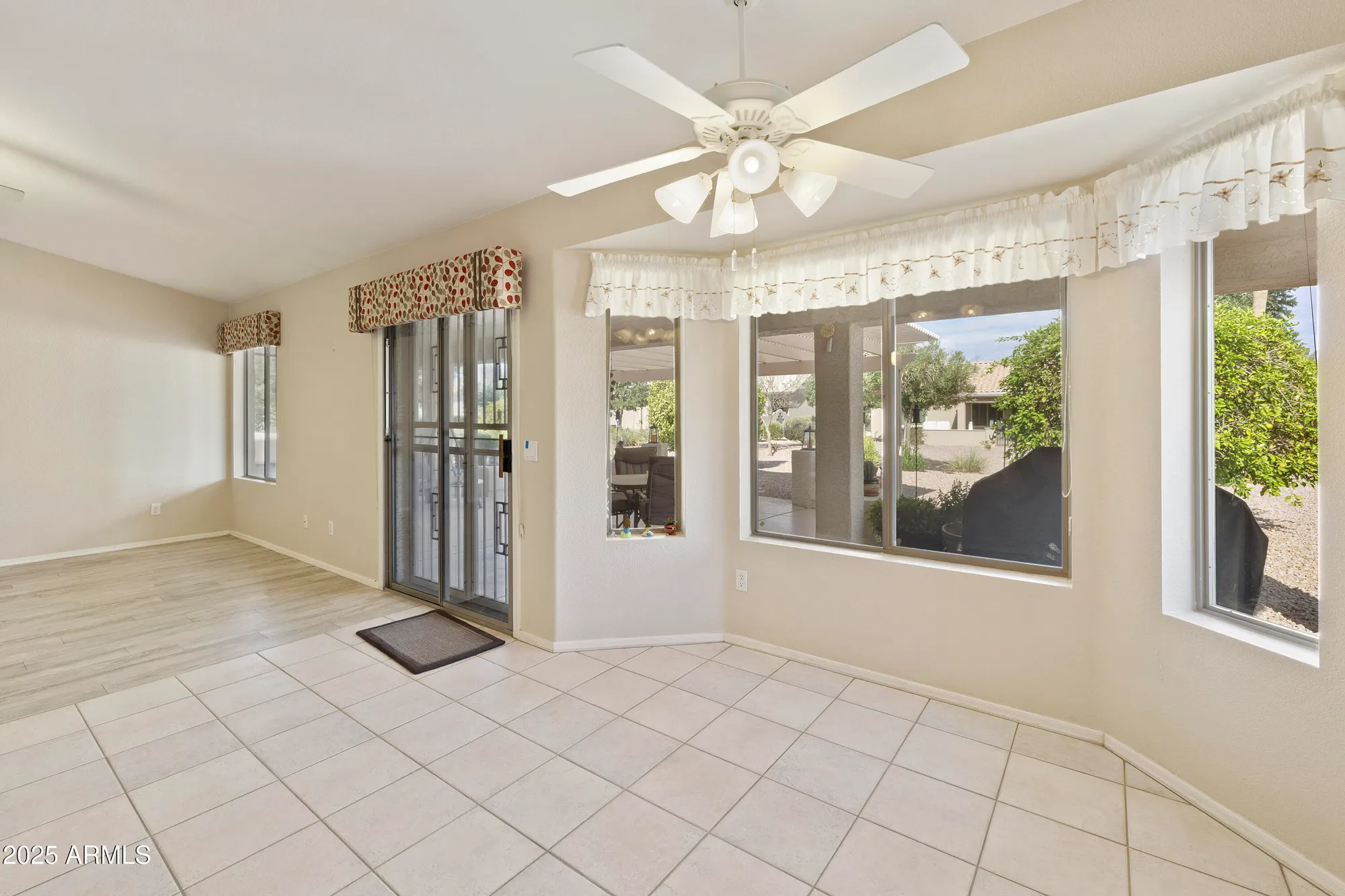 Property Slideshow image 14 of 71 | 24211 s starcrest dr, Sun Lakes, AZ, 85248