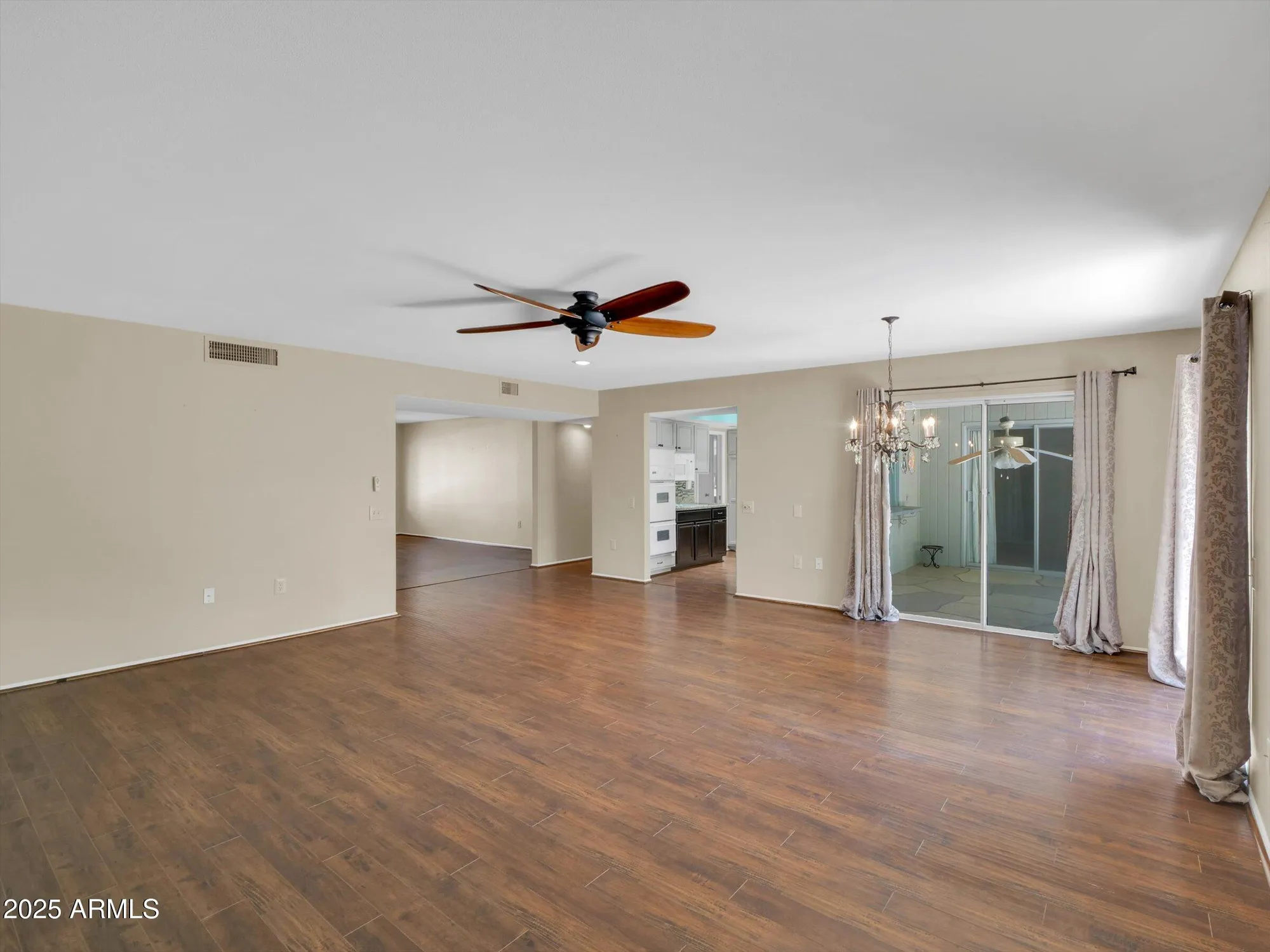 Property Slideshow image 11 of 35 | 10825 w caron dr, Sun City, AZ, 85351