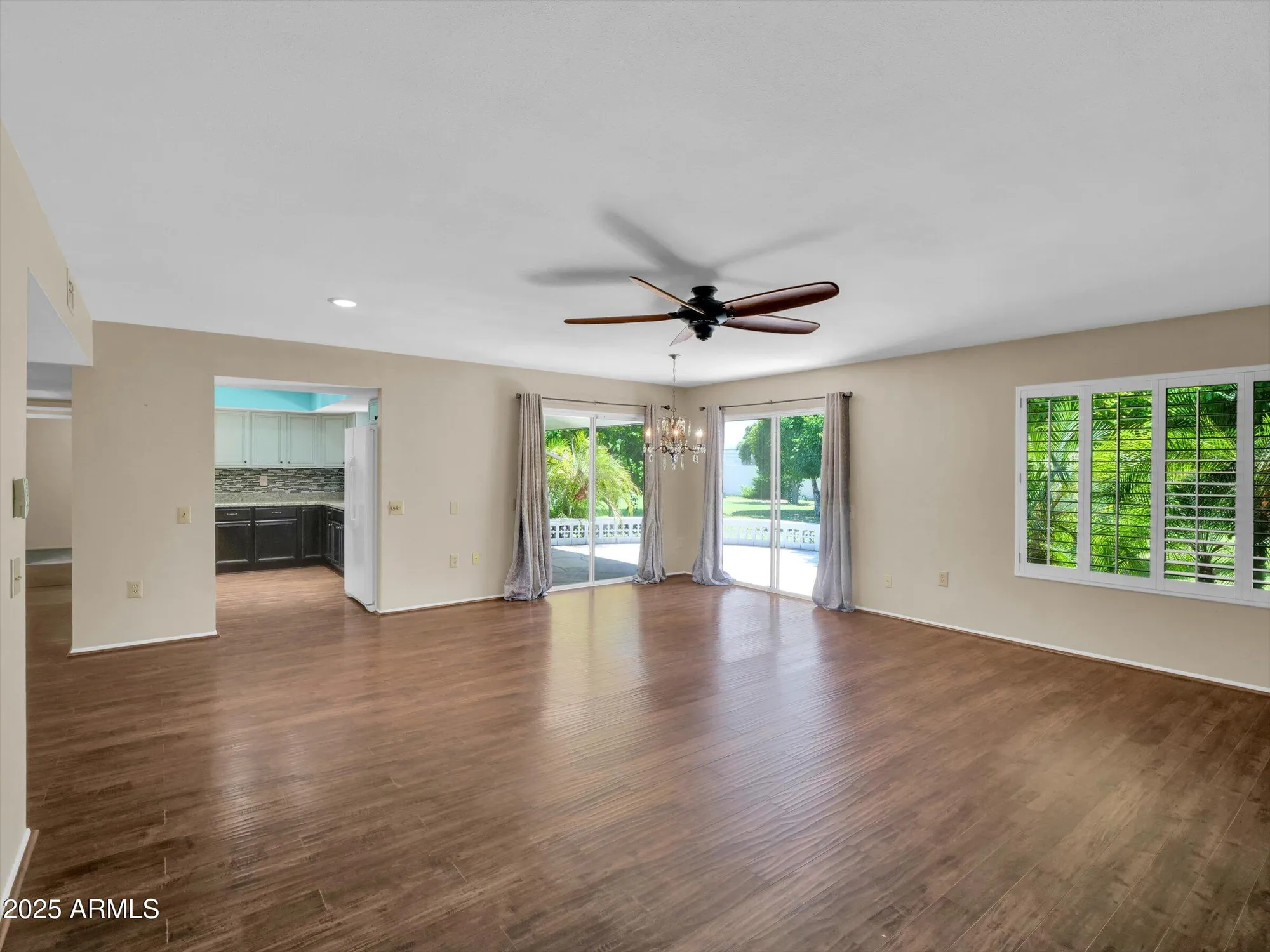 Property Slideshow image 12 of 35 | 10825 w caron dr, Sun City, AZ, 85351