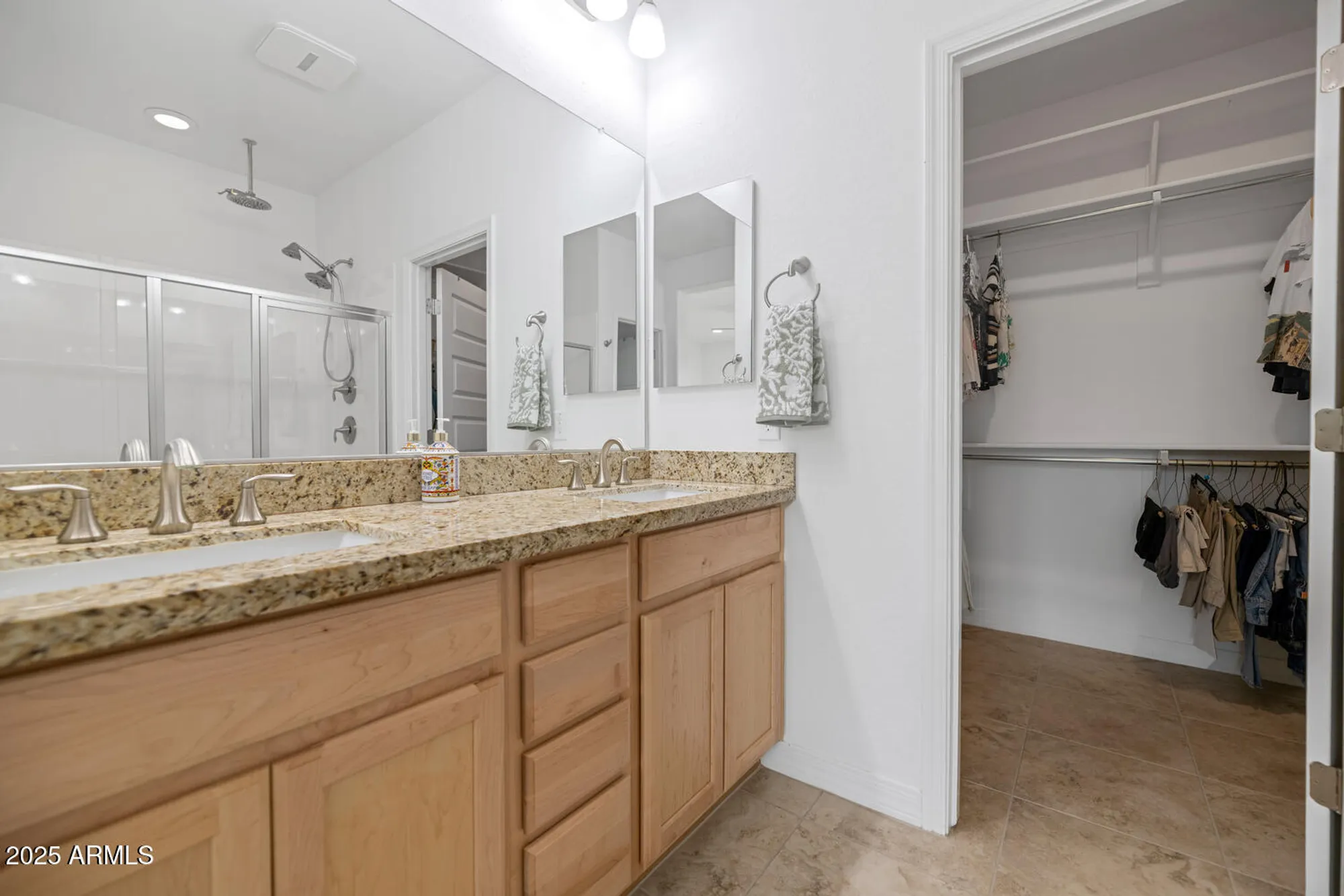 Property Slideshow image 18 of 34 | 5823 s del rancho, Mesa, AZ, 85212