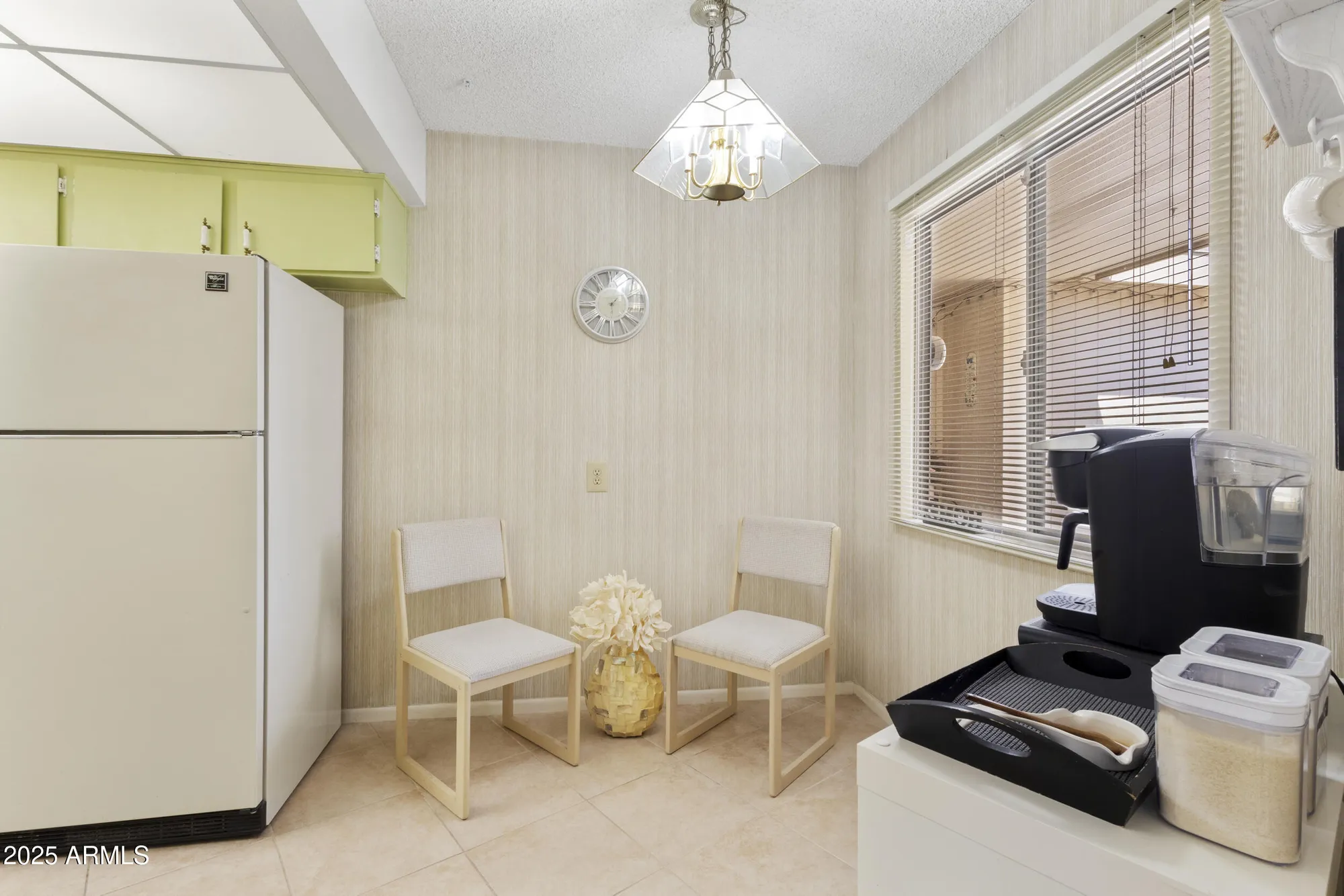 Property Slideshow image 8 of 27 | 10140 w campana dr, Sun City, AZ, 85351