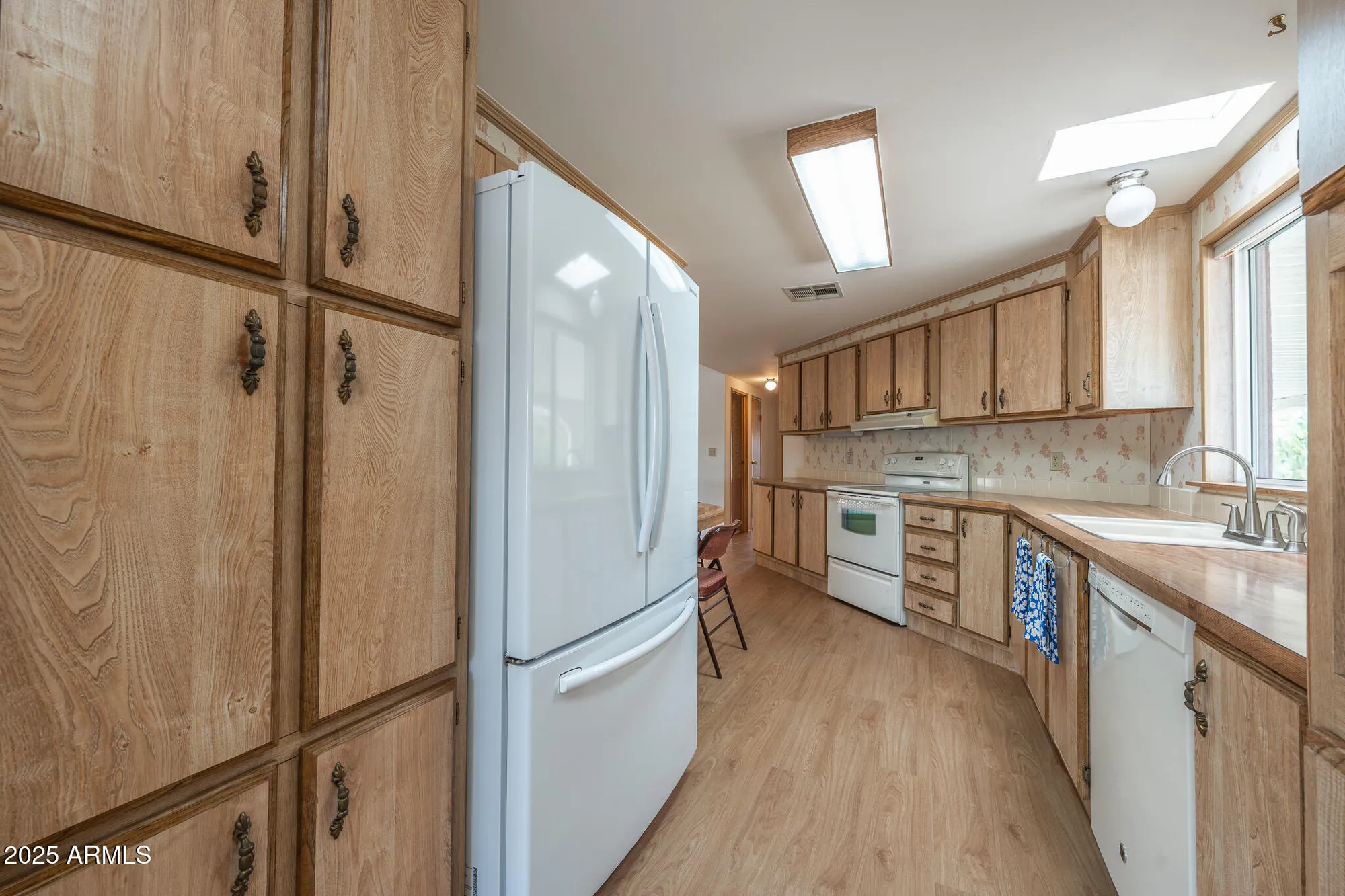 Property Slideshow image 16 of 36 | 9015 e citrus ln s, Sun Lakes, AZ, 85248