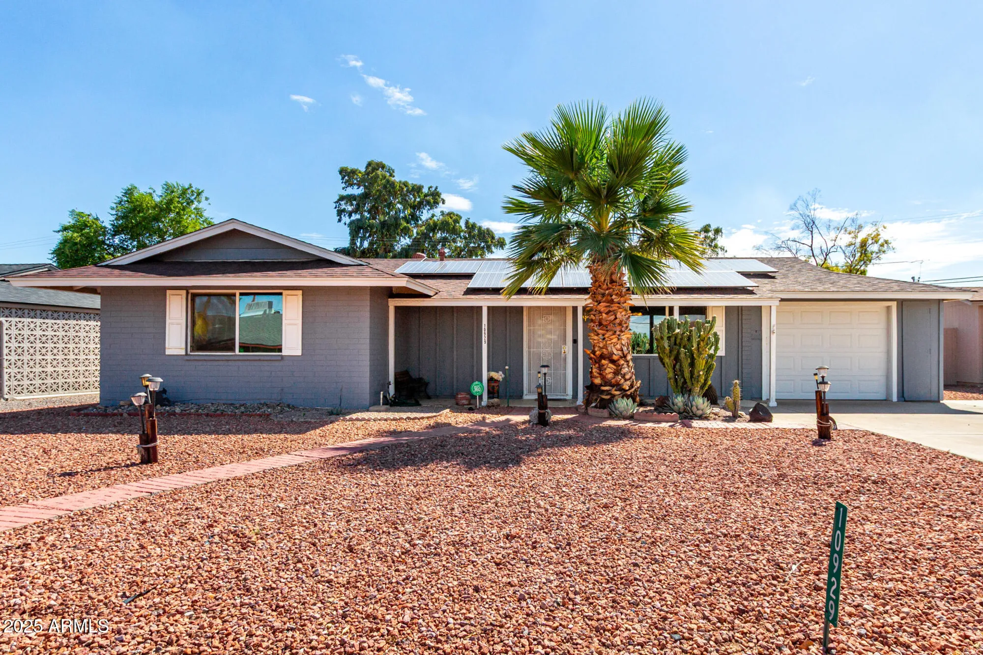 Property Slideshow image 2 of 26 | 10929 w oakmont dr, Sun City, AZ, 85351