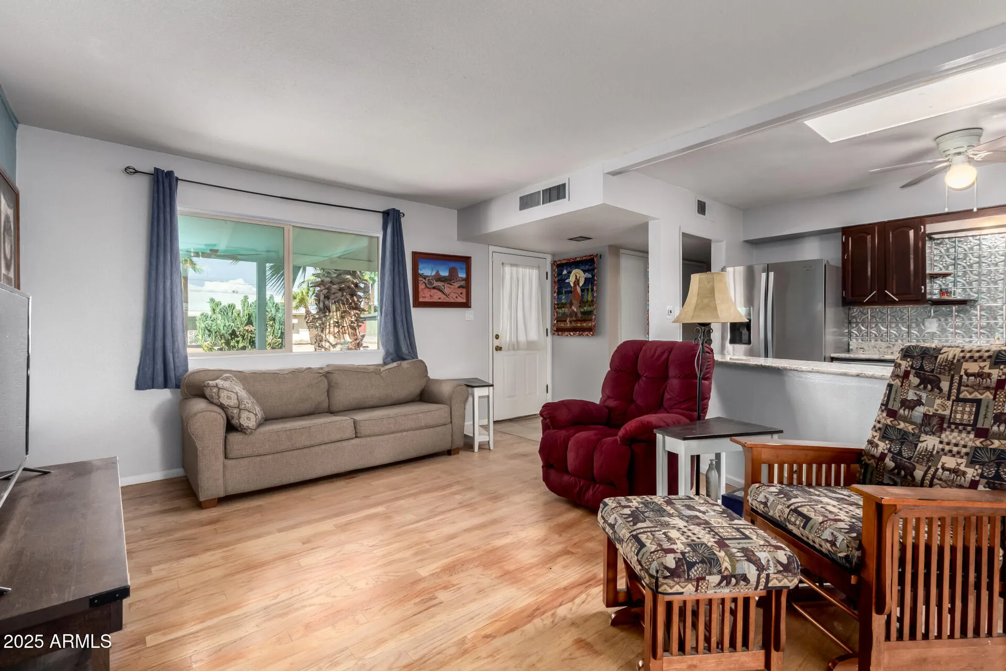 Property Slideshow image 9 of 26 | 10929 w oakmont dr, Sun City, AZ, 85351