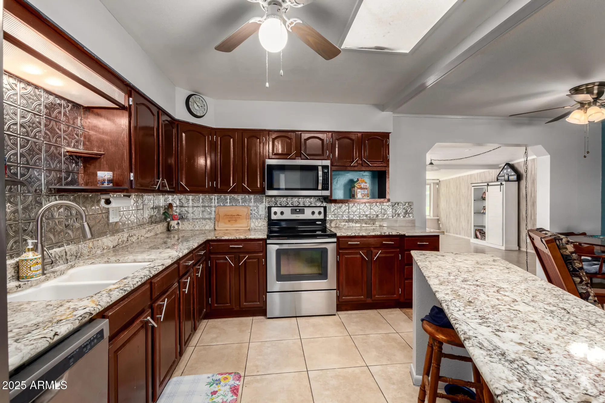 Property Slideshow image 12 of 26 | 10929 w oakmont dr, Sun City, AZ, 85351