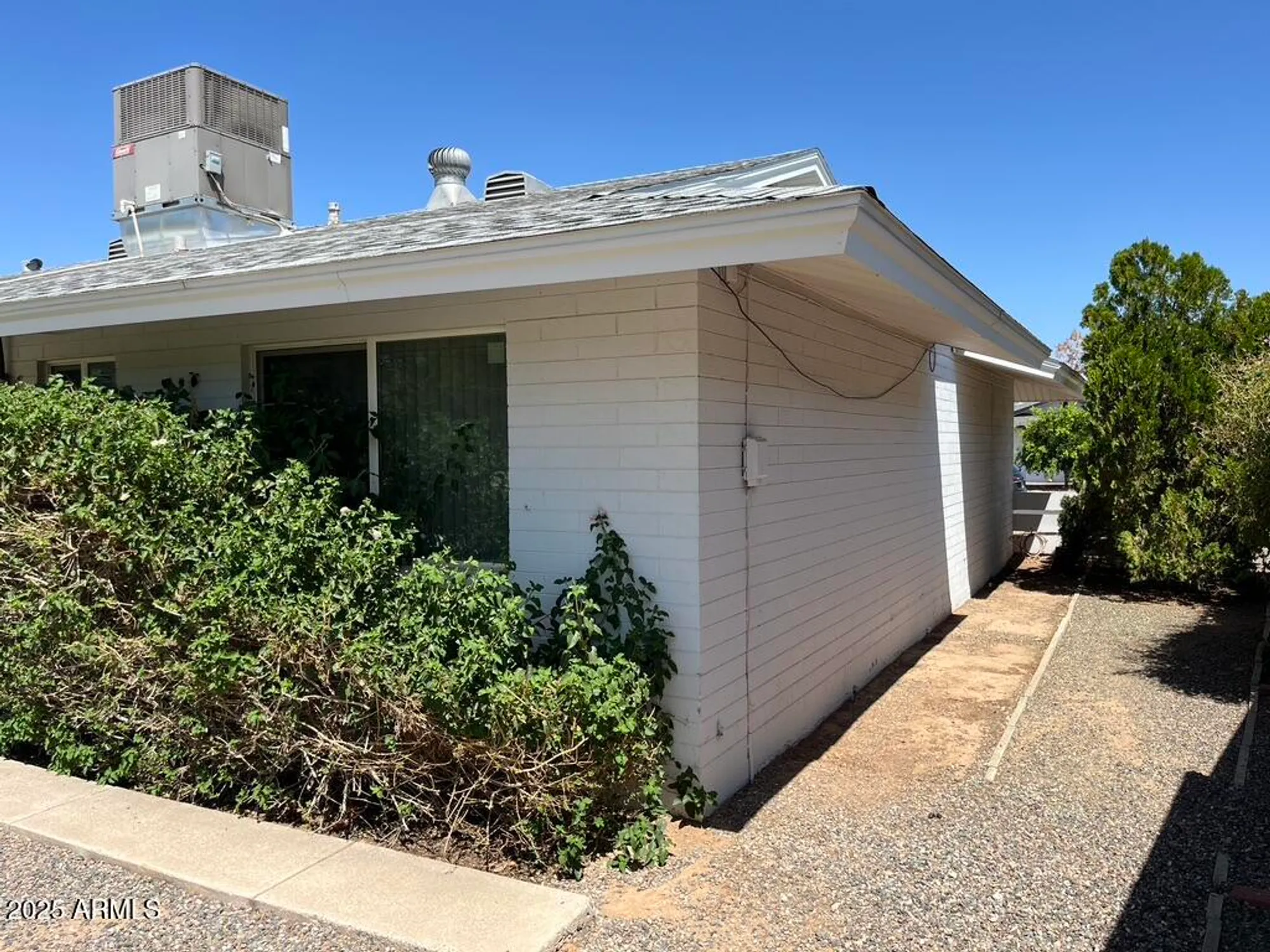 Property Slideshow image 6 of 28 | 10419 w snead dr, Sun City, AZ, 85351