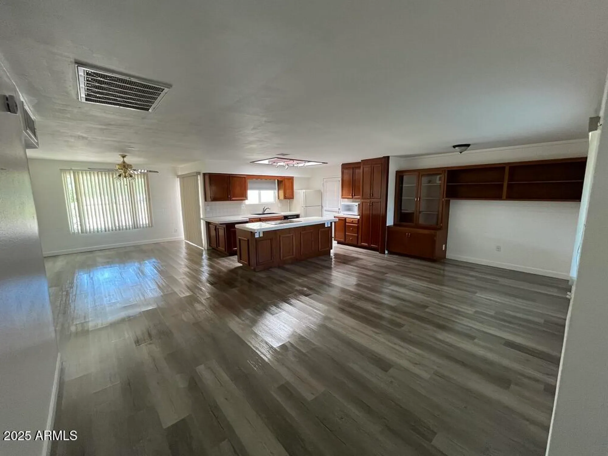 Property Slideshow image 25 of 28 | 10419 w snead dr, Sun City, AZ, 85351